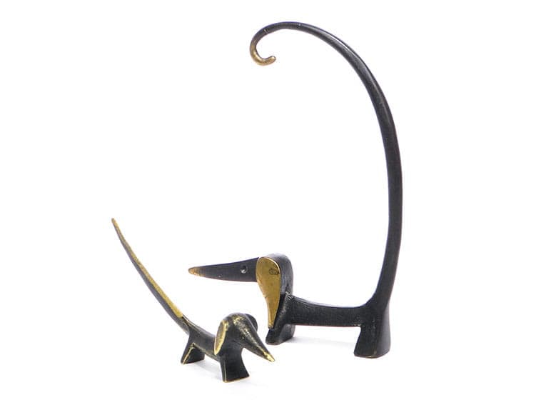 Postument na zegarek kieszonkowy Black Golden Line, brąz czarny, proj. W. Bosse, Herta Baller, Austria, lata 40. - 188639