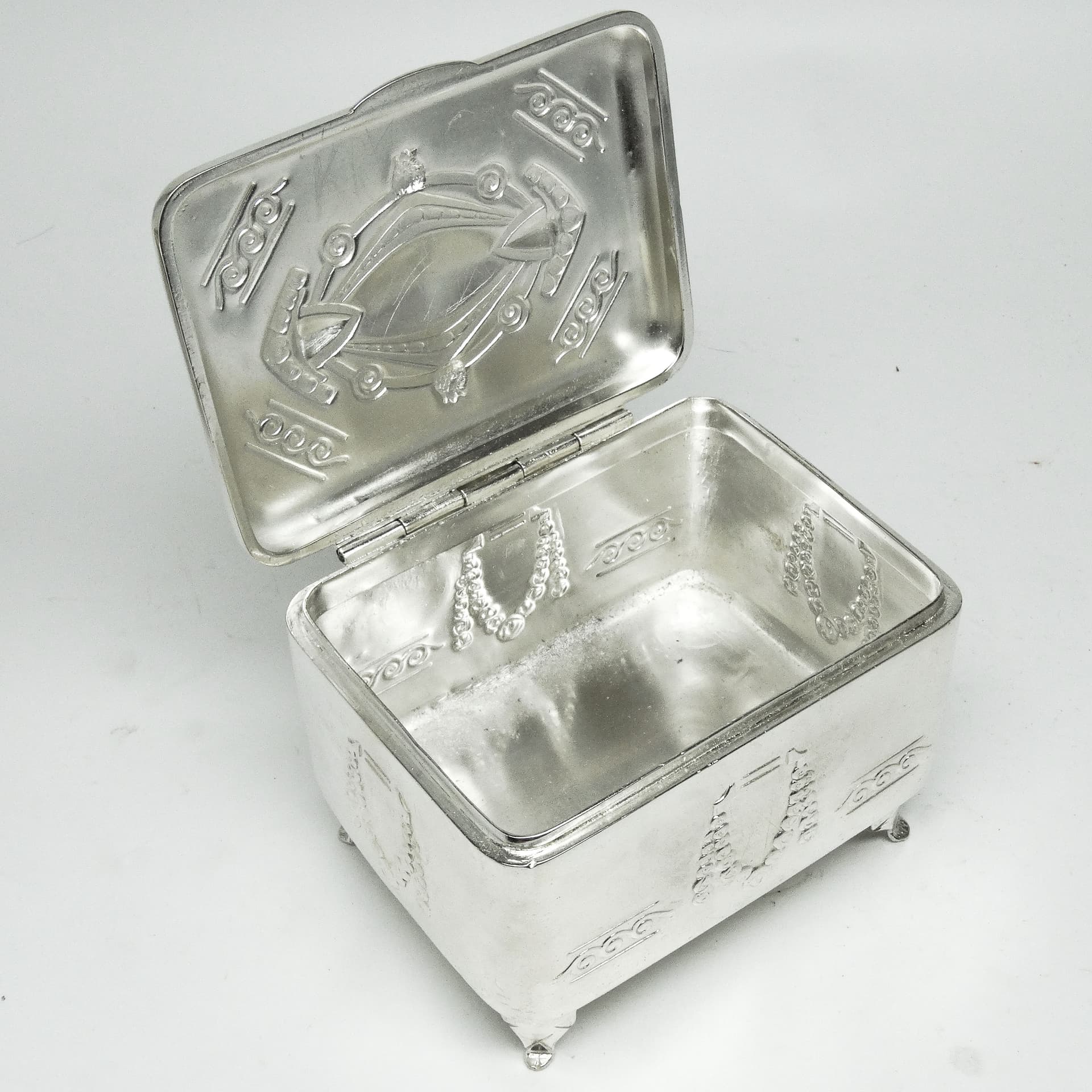 Cukiernica Secesja, mosiądz srebrzony, Bracia Henneberg, Polska, lata 20. - 189458