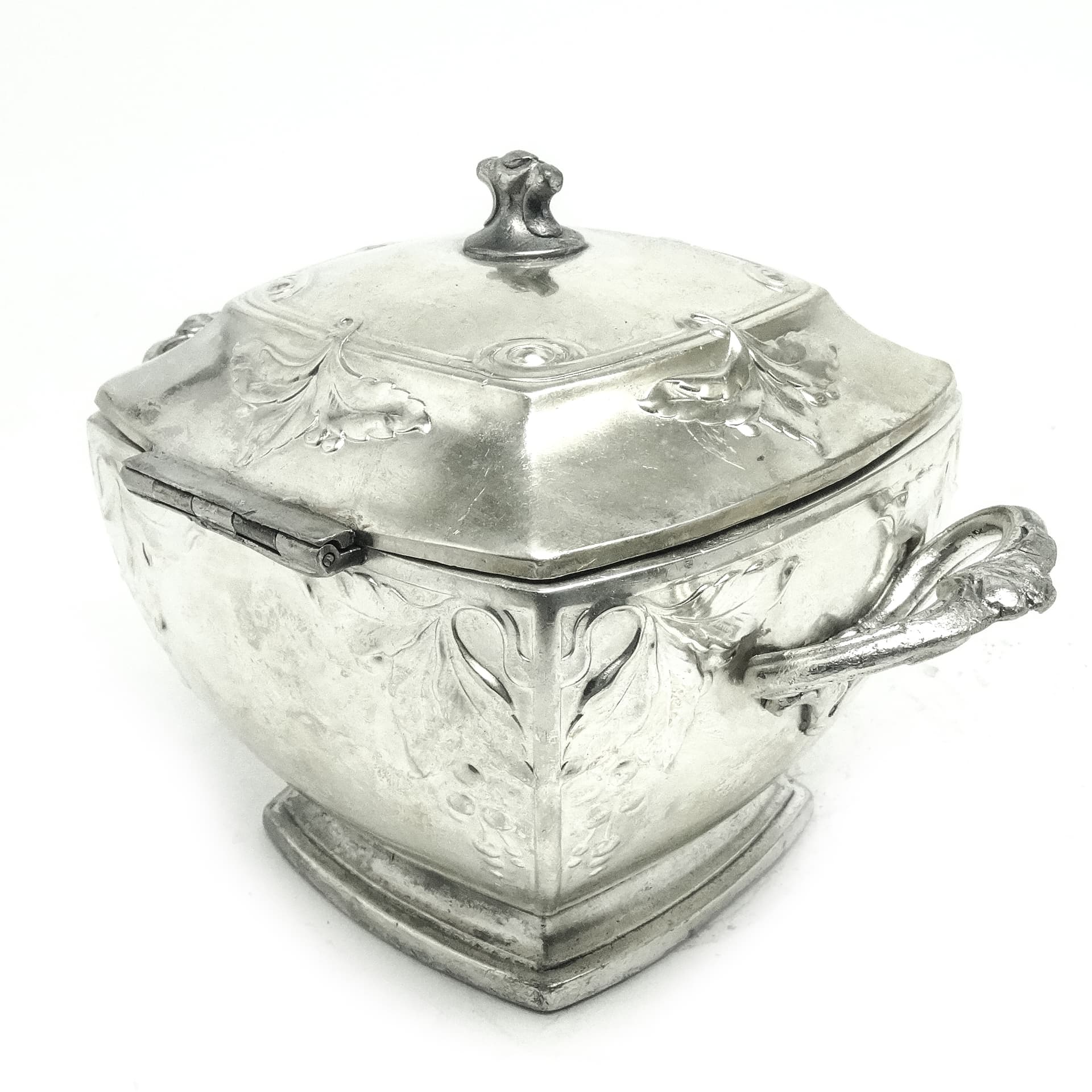 Sugar bowl, Art Nouveau, silver-plated brass, Bracia Buch, Poland, early 20th c. - 189859
