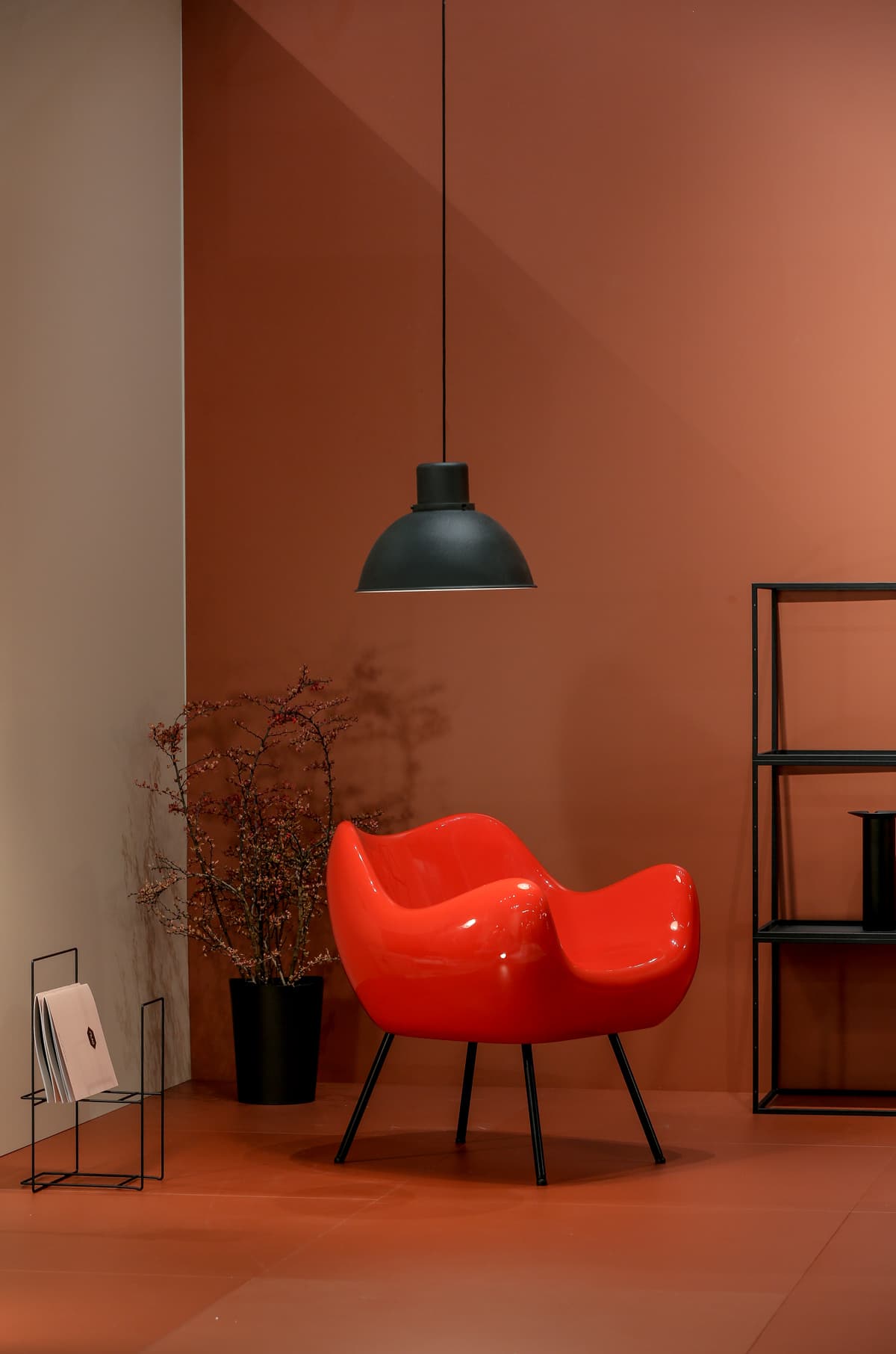 Fotel RM58 Classic czerwony, proj. R. Modzelewski, VZÓR - 1315