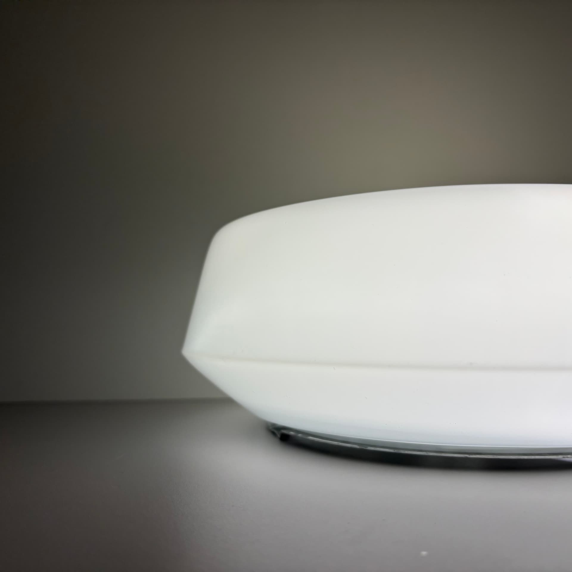 Kinkiet Bauhaus, biały, szkło, Niemcy, lata 90. - 190413