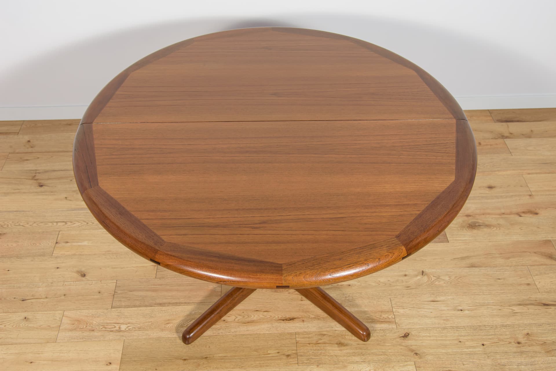 Extendable table, brown teak wood, Denmark, 1960s. - 190571
