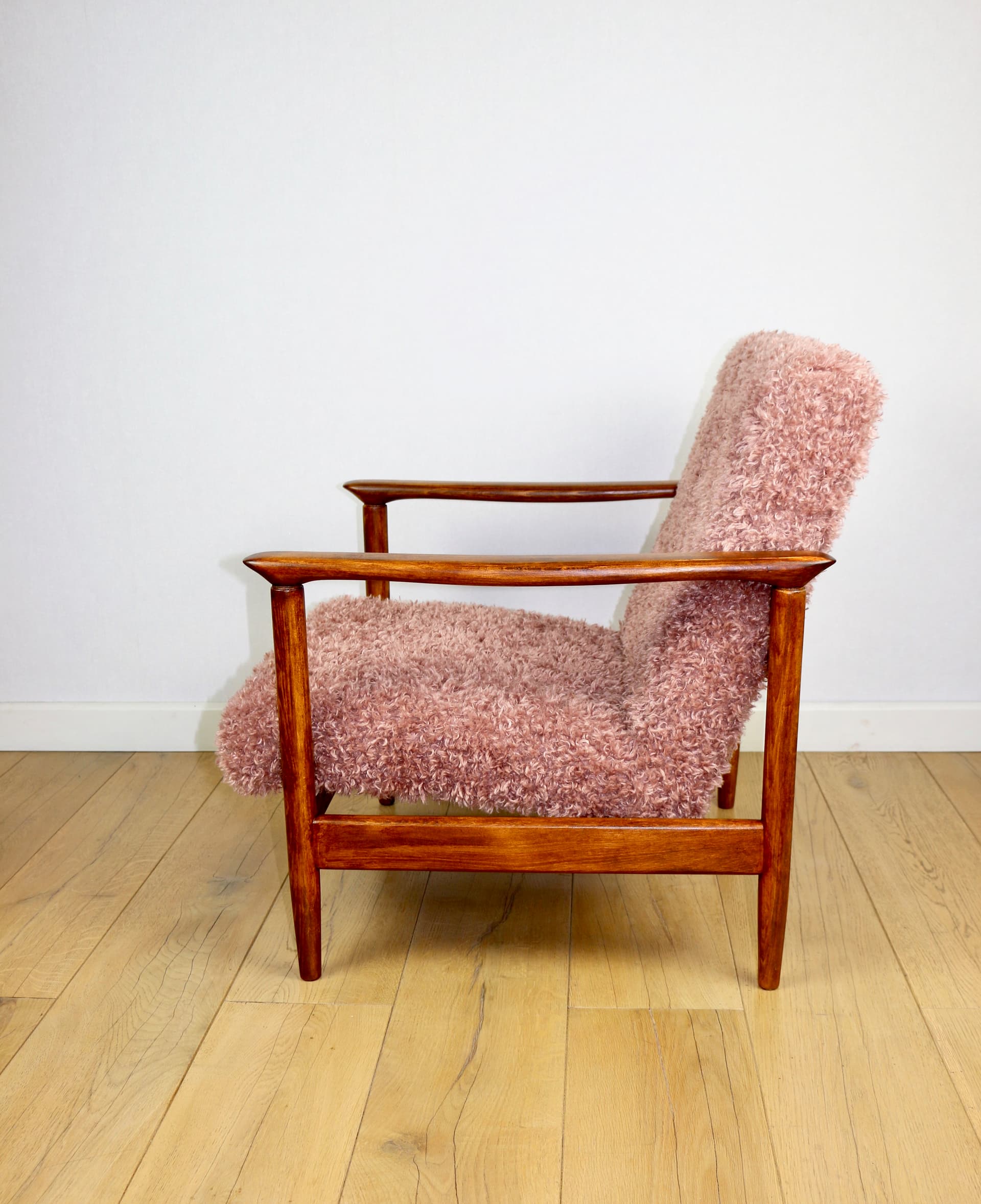 Fotel GFM-142 proj. E. Homa, Polska, lata 70. - 190752