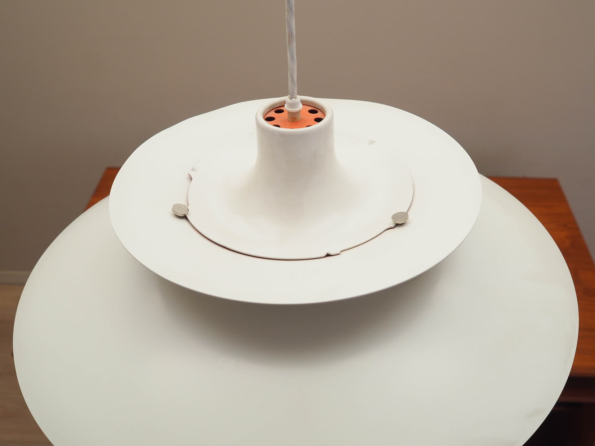 Pendant lamp PH5, ivory white metal, Louis Poulsen, Denmark, 1970s. - 191124