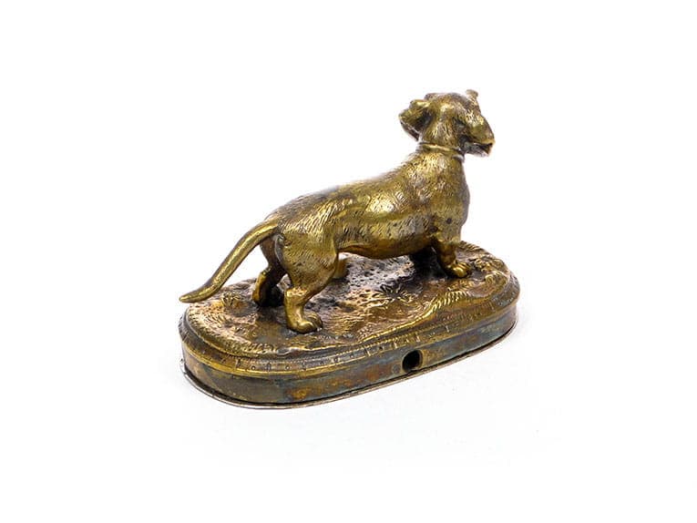 Przycisk gabinetowy z jamnikiem, brąz złoty, Wiedeń, Austria, XIX w. - 191319