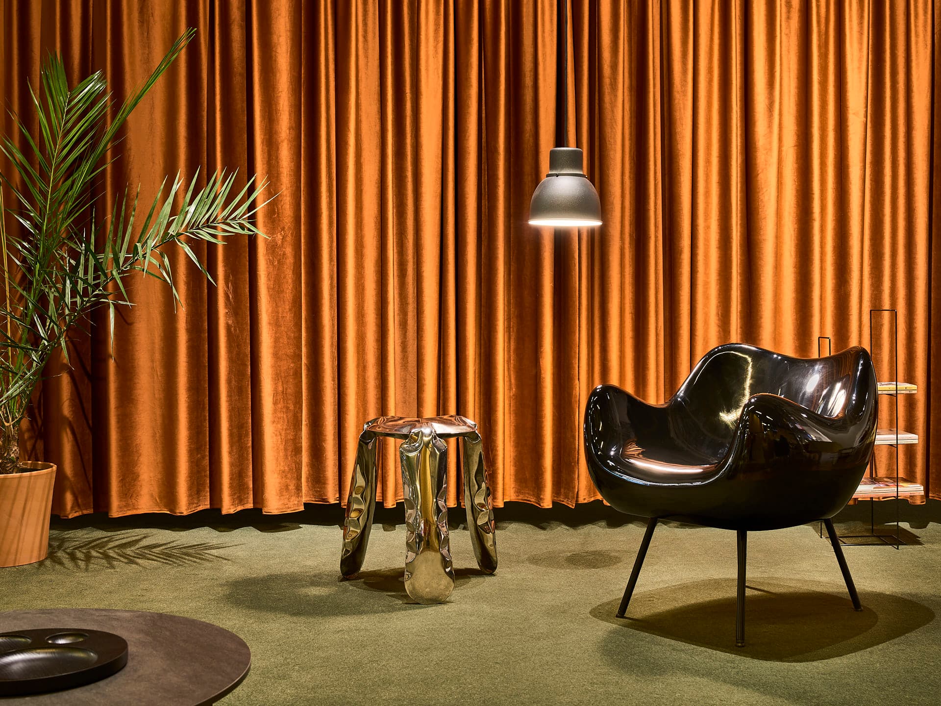 Fotel RM58 Classic czarny, proj. R. Modzelewski, VZÓR - 1583