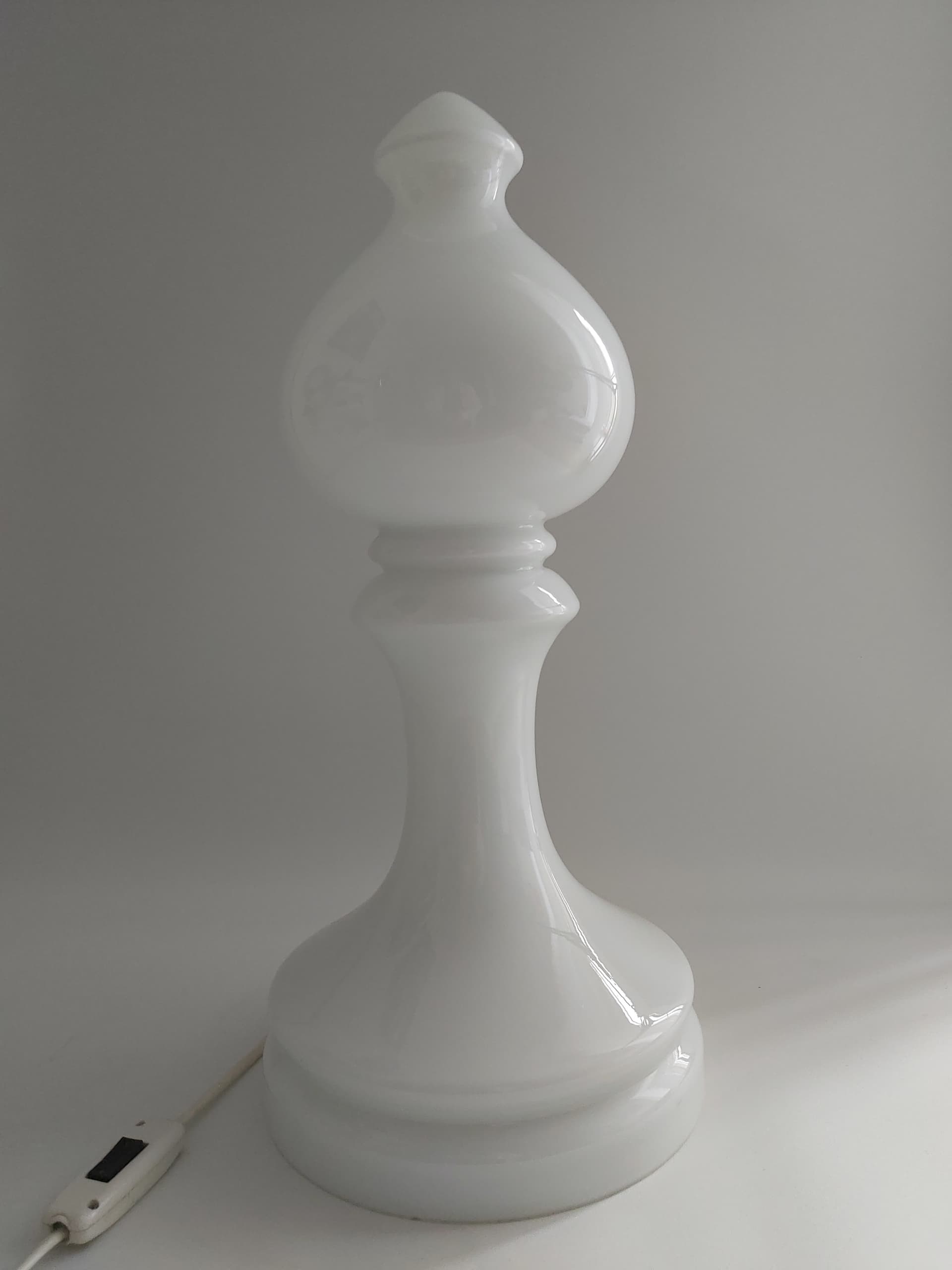 Lampa stołowa Laufer, szkło biały, proj. I. Jakes, Czechosłowacja, lata 70. - 191645