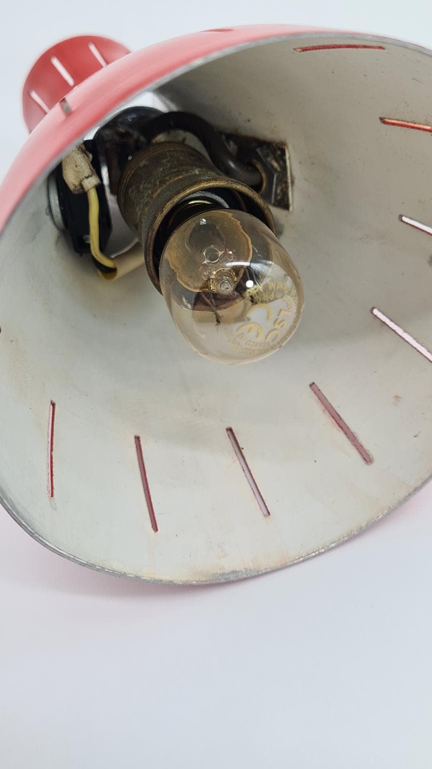 Lampa biurkowa, czerwony metal, Helo Leuchten, Niemcy, lata 60. - 191657