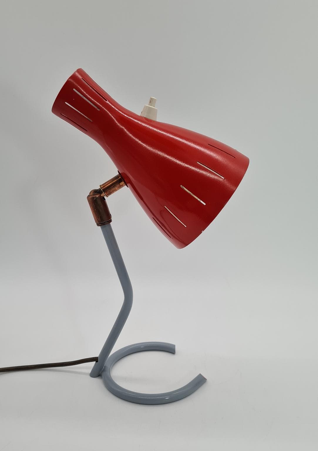 Lampa biurkowa, czerwony metal, Helo Leuchten, Niemcy, lata 60. - 191649