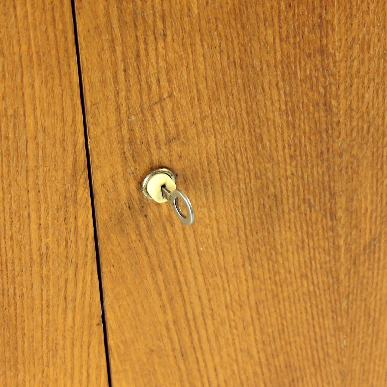 Komoda barowa U 460, dąb jasnobrązowy, proj. J. Jiroutek, Interier Praha, Czechosłowacja, lata 60. - 191814