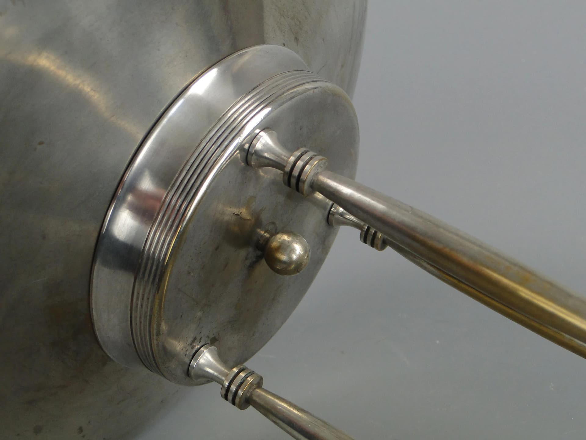 Patera secesyjna, mosiądz srebrzony, Argentor, Austria, początek XX w. - 13310