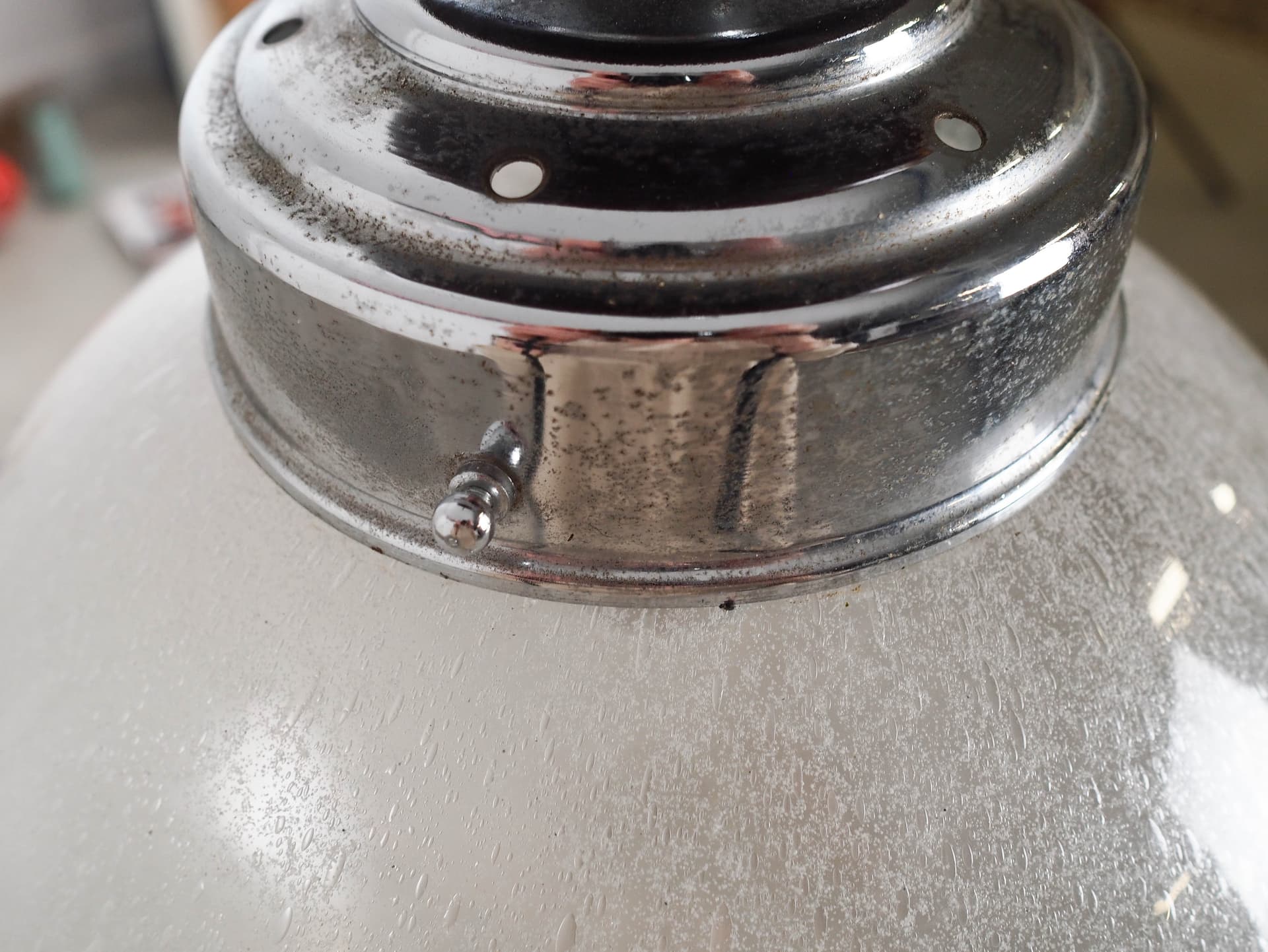 Lampa wisząca, Murano, szkło białe, drewno ciemnobrązowe, metal chromowany, Włochy, lata 70. - 192484