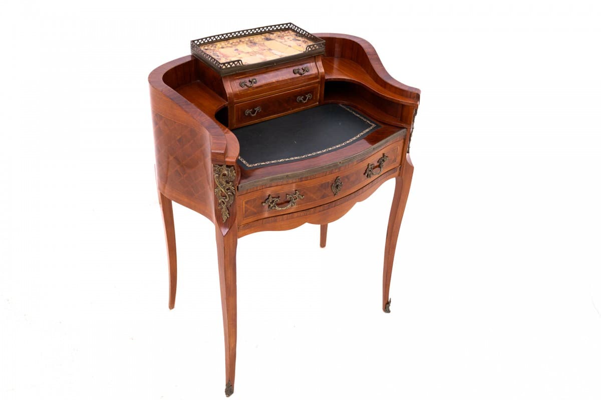Biurko damskie, styl Ludwika XV, orzech brązowy, skóra czarna, mosiądz złoty, marmur kremowy, Francja, początek XX w. - 192856