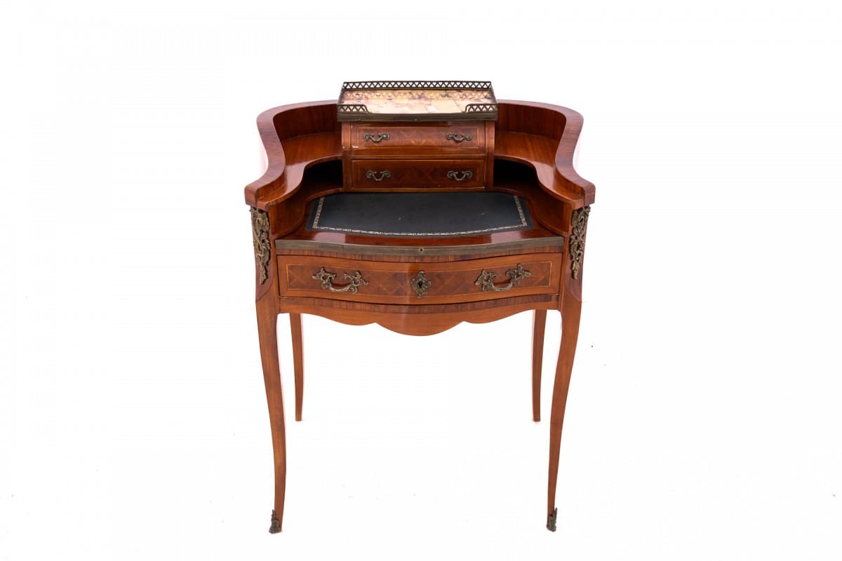 Biurko damskie, styl Ludwika XV, orzech brązowy, skóra czarna, mosiądz złoty, marmur kremowy, Francja, początek XX w. - 192854