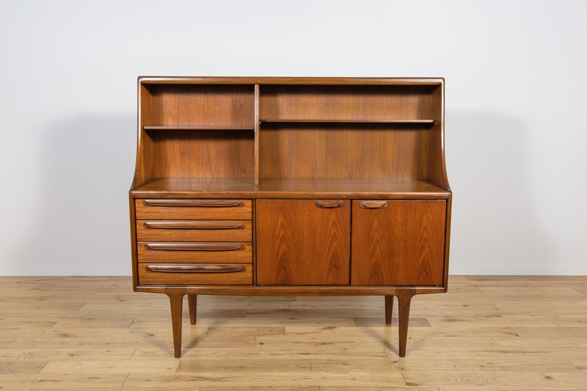 Komoda highboard, teak brązowy, proj. J. Herbert, A. Younger Ltd, Wielka Brytania, lata 60. - 193391