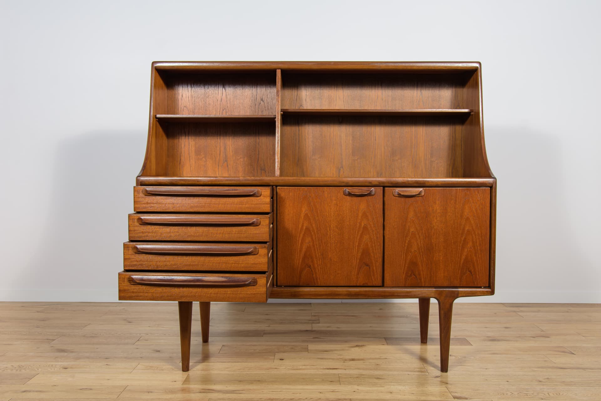 Komoda highboard, teak brązowy, proj. J. Herbert, A. Younger Ltd, Wielka Brytania, lata 60. - 193395