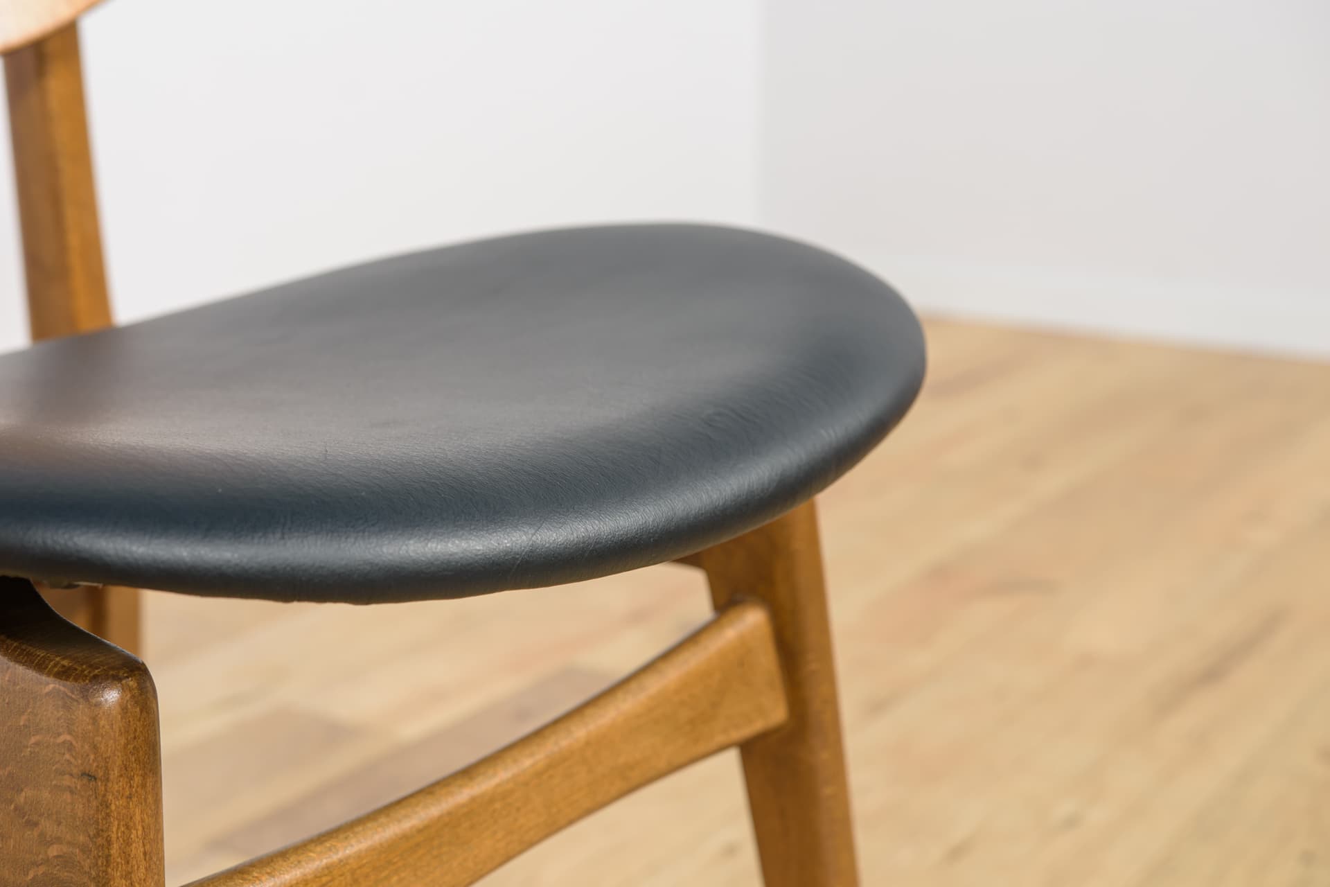 Komplet czterech krzeseł Librenza, G-Plan, Wielka Brytania, lata 50. - 193417