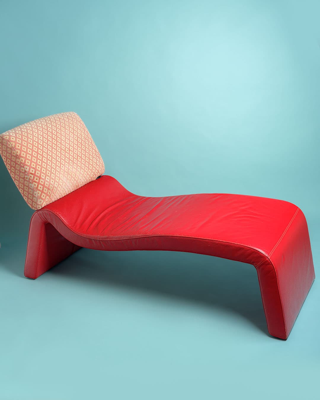 Chaise longue, red natural leather, COR, Germany, 1980s. - 193474