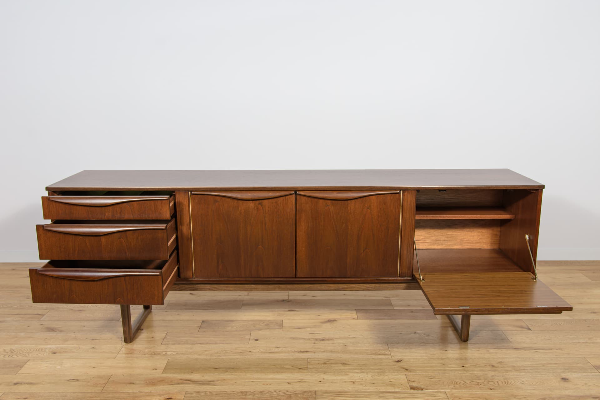 Komoda, Stonehill, Wielka Brytania, lata 60. - 193556