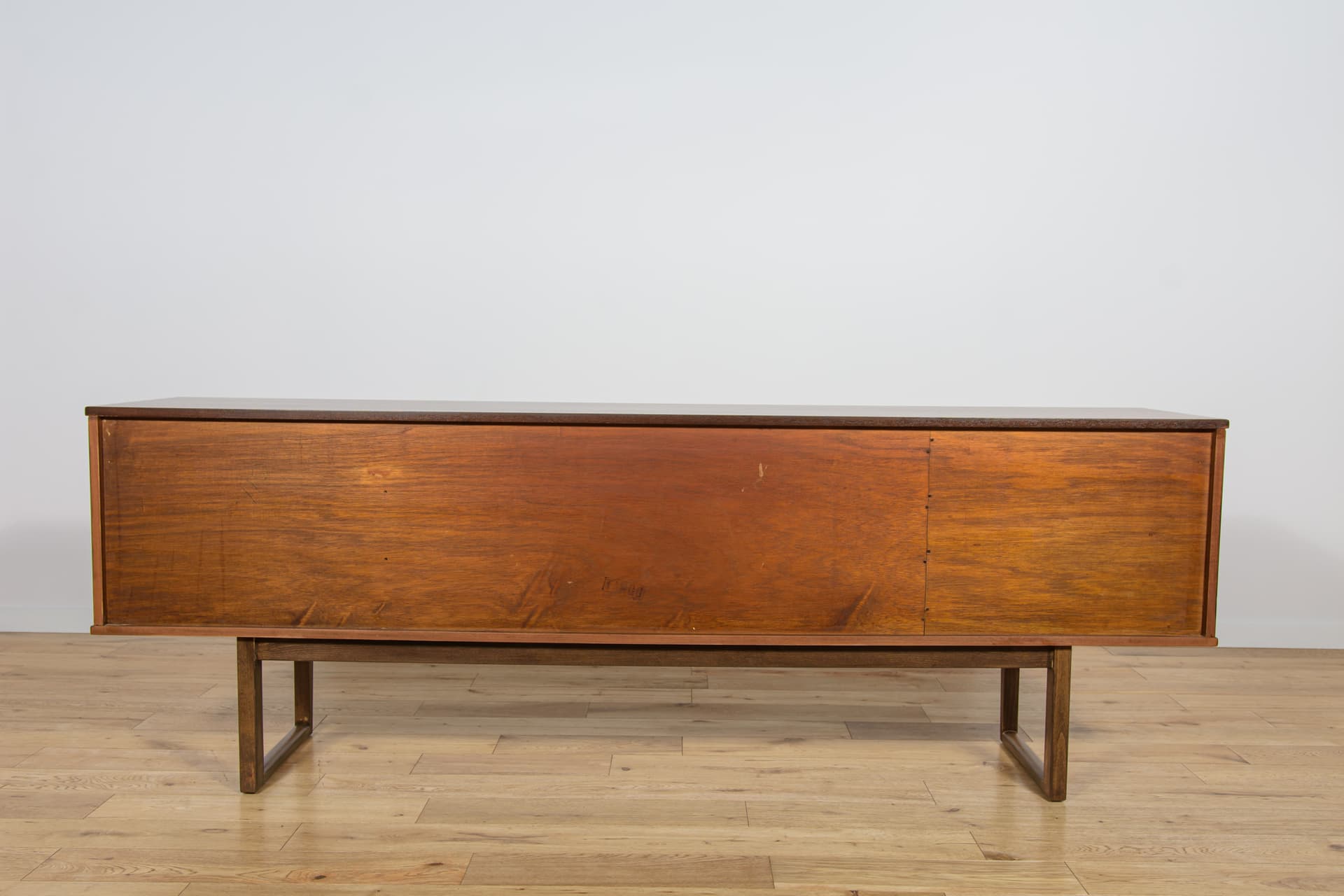 Komoda, Stonehill, Wielka Brytania, lata 60. - 193552