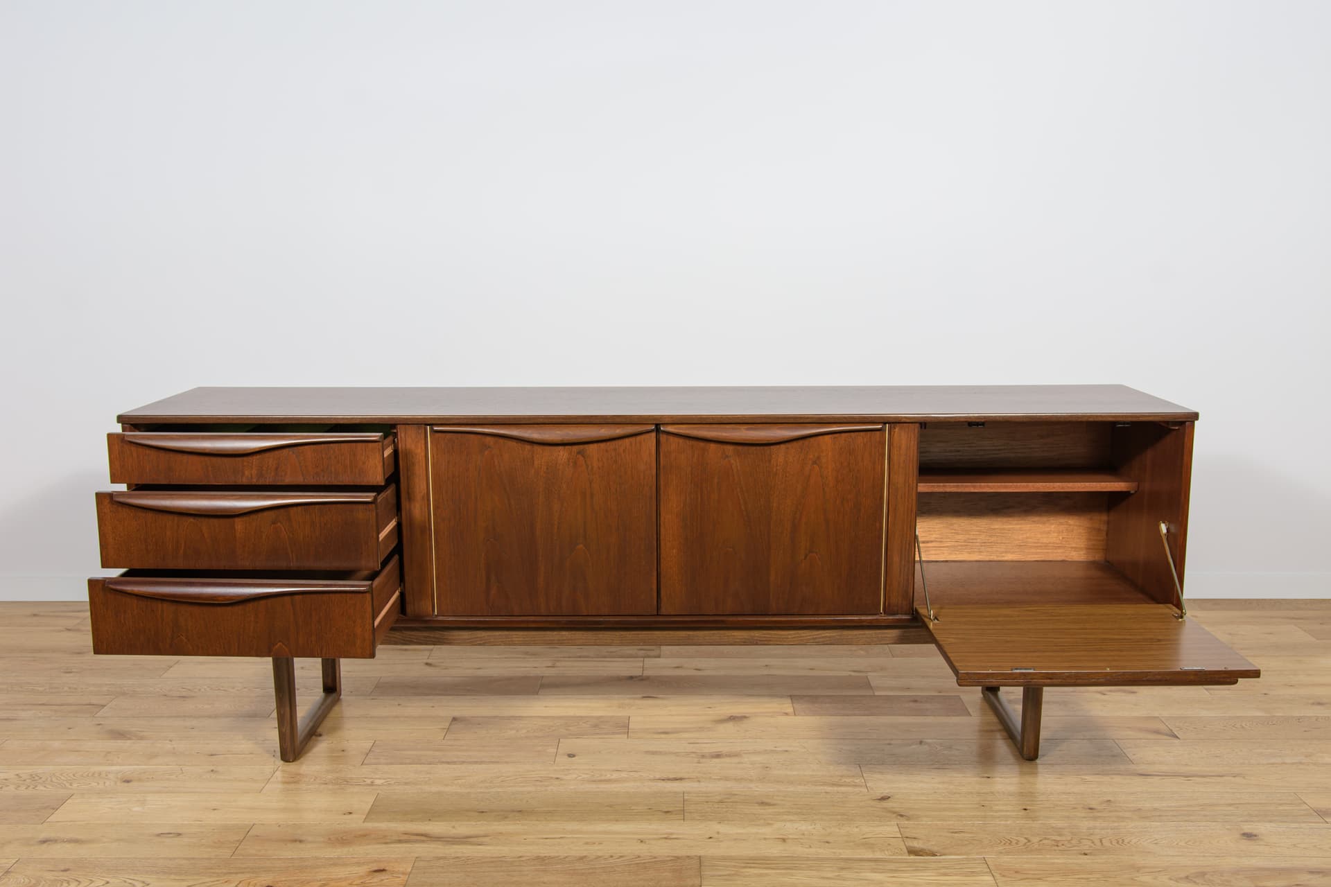 Komoda, Stonehill, Wielka Brytania, lata 60. - 193554