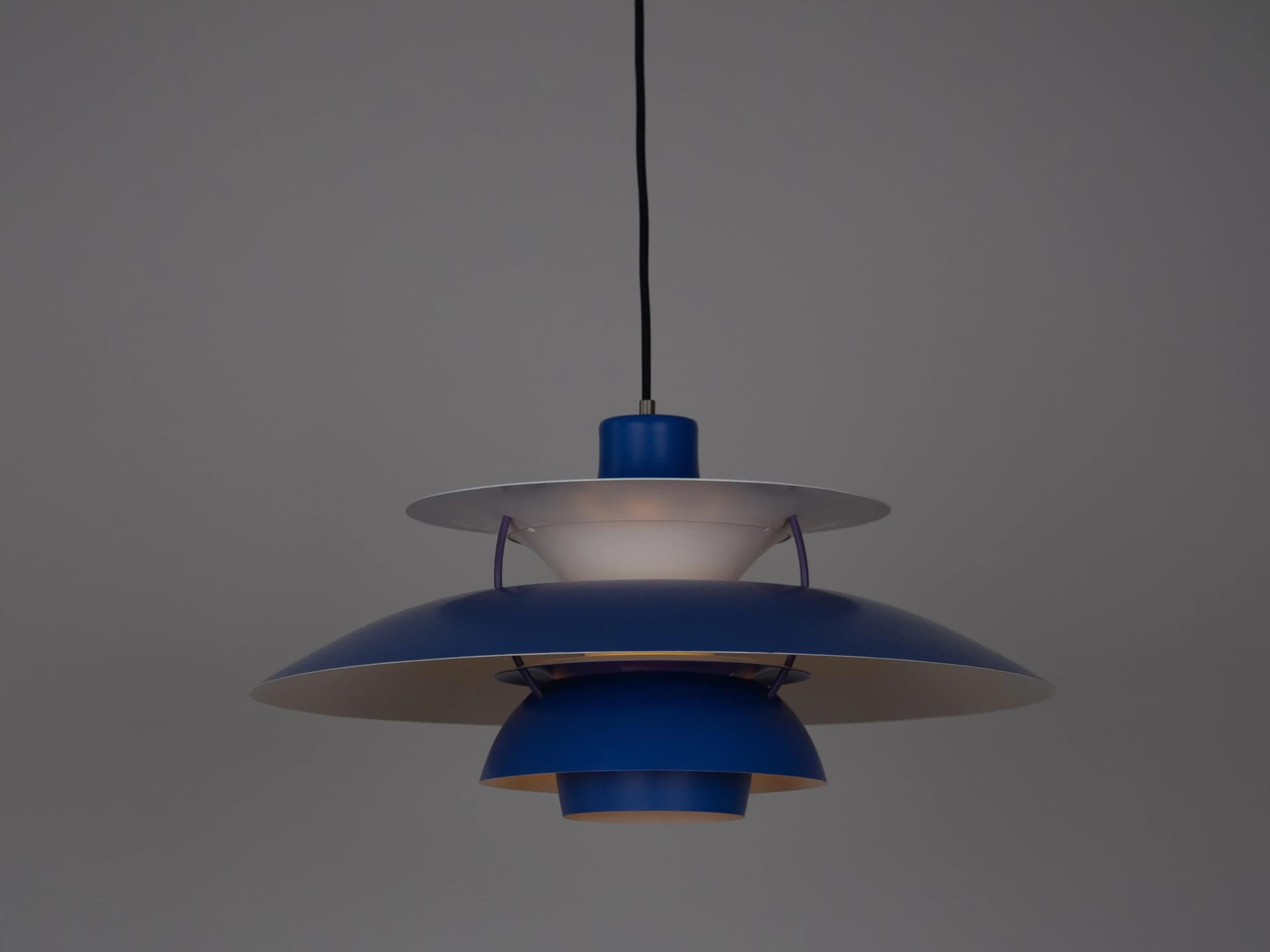 Blue and White Aluminum PH 5 Pendant Lamp, by P. Henningsen for Louis Poulsen, Denmark, 1950s - 13652