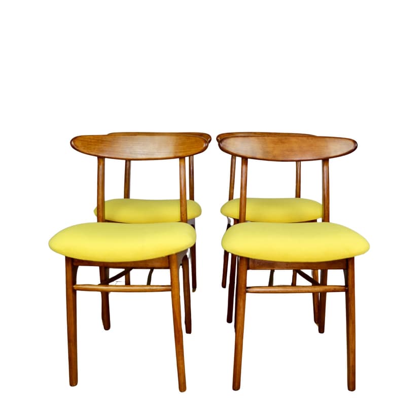 Komplet czterech krzeseł, ceglasty, proj. R. Hałas, Polska, lata 70.