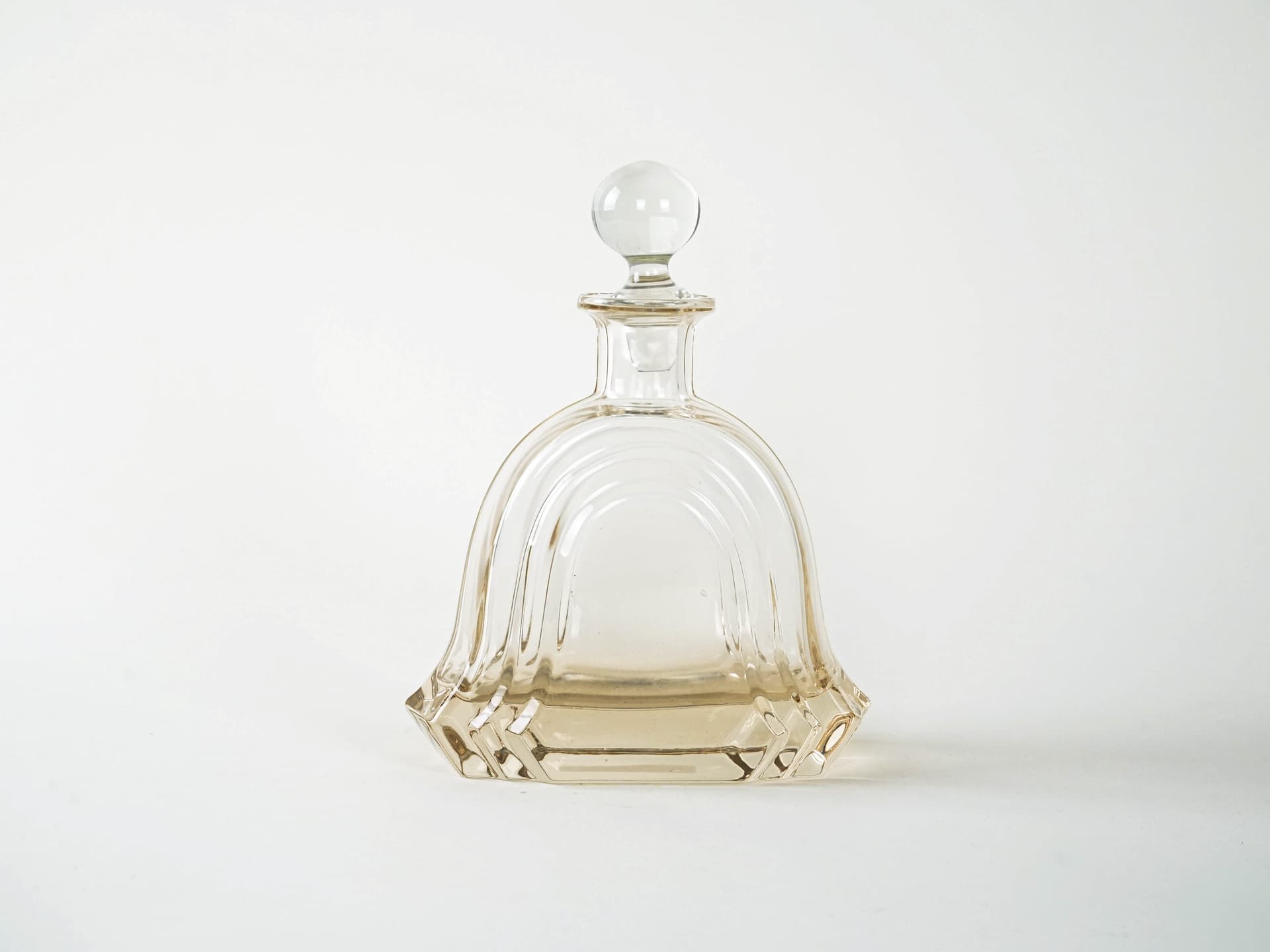 Decanter, golden glass, Italy, 1970s. - 193969