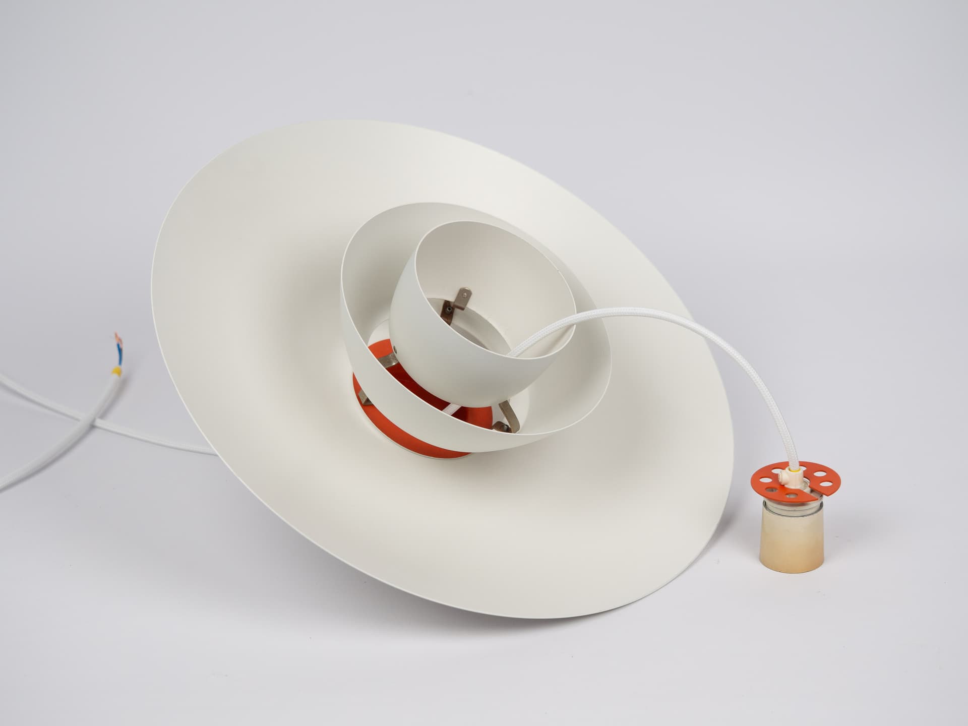 Lampa wisząca PH 4/3, biały, aluminium, proj. P. Henningsen, Louis Poulsen, Dania, lata 70. - 194283