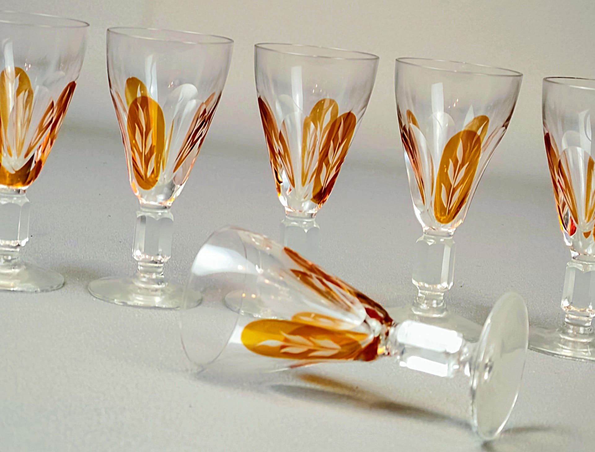 Zestaw kieliszków z karafką, art déco, szkło kryształowe przezroczyste bursztynowy, Europa, początek XX w. - 194883