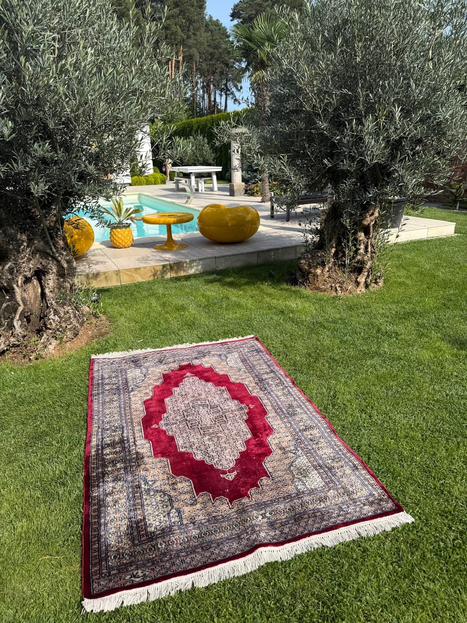 Rug Buchara, Art déco, 195x130 cm, red wool, Pakistan, 1970s. - 195153