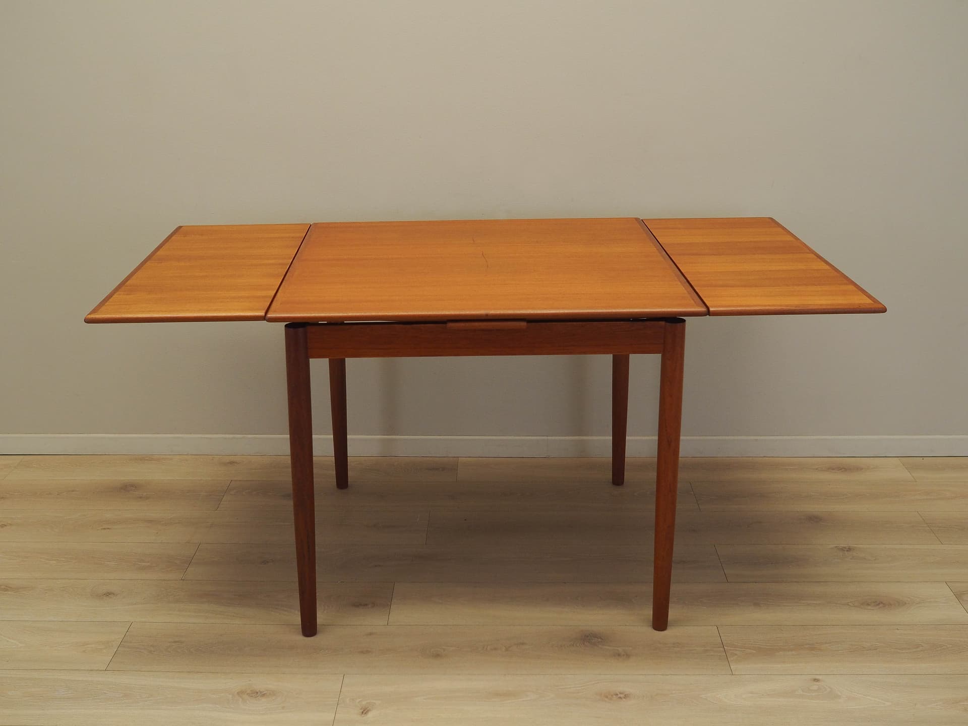 Dining Table, medium brown teak, Denmark, 1970s. - 195374