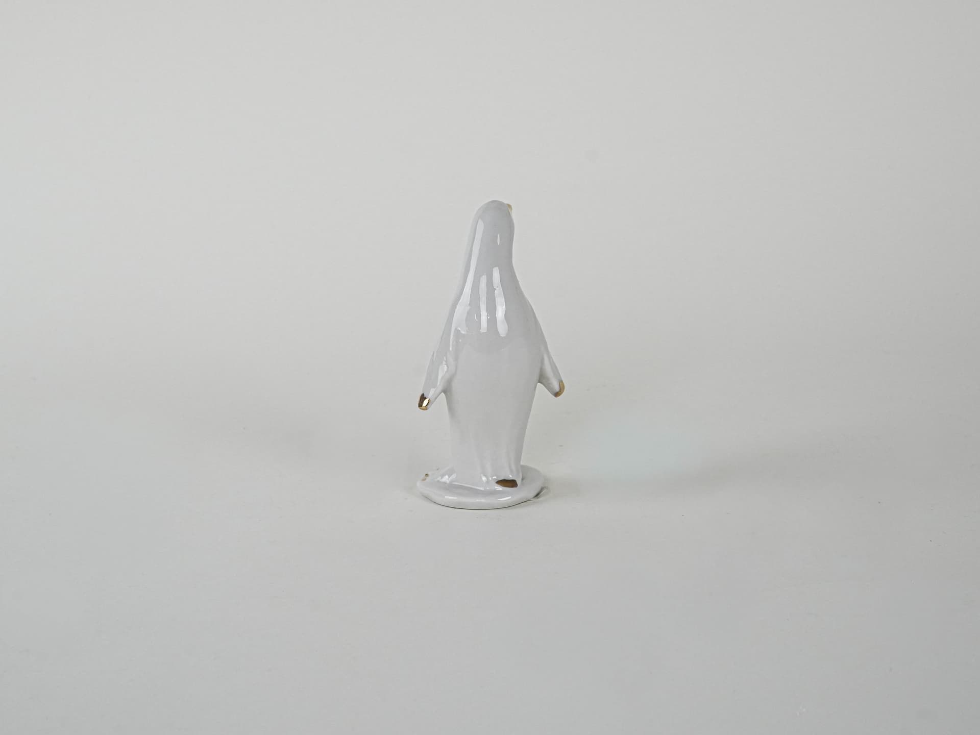 Figurka pingwin, biały, porcelana, Włochy, lata 70. - 195895