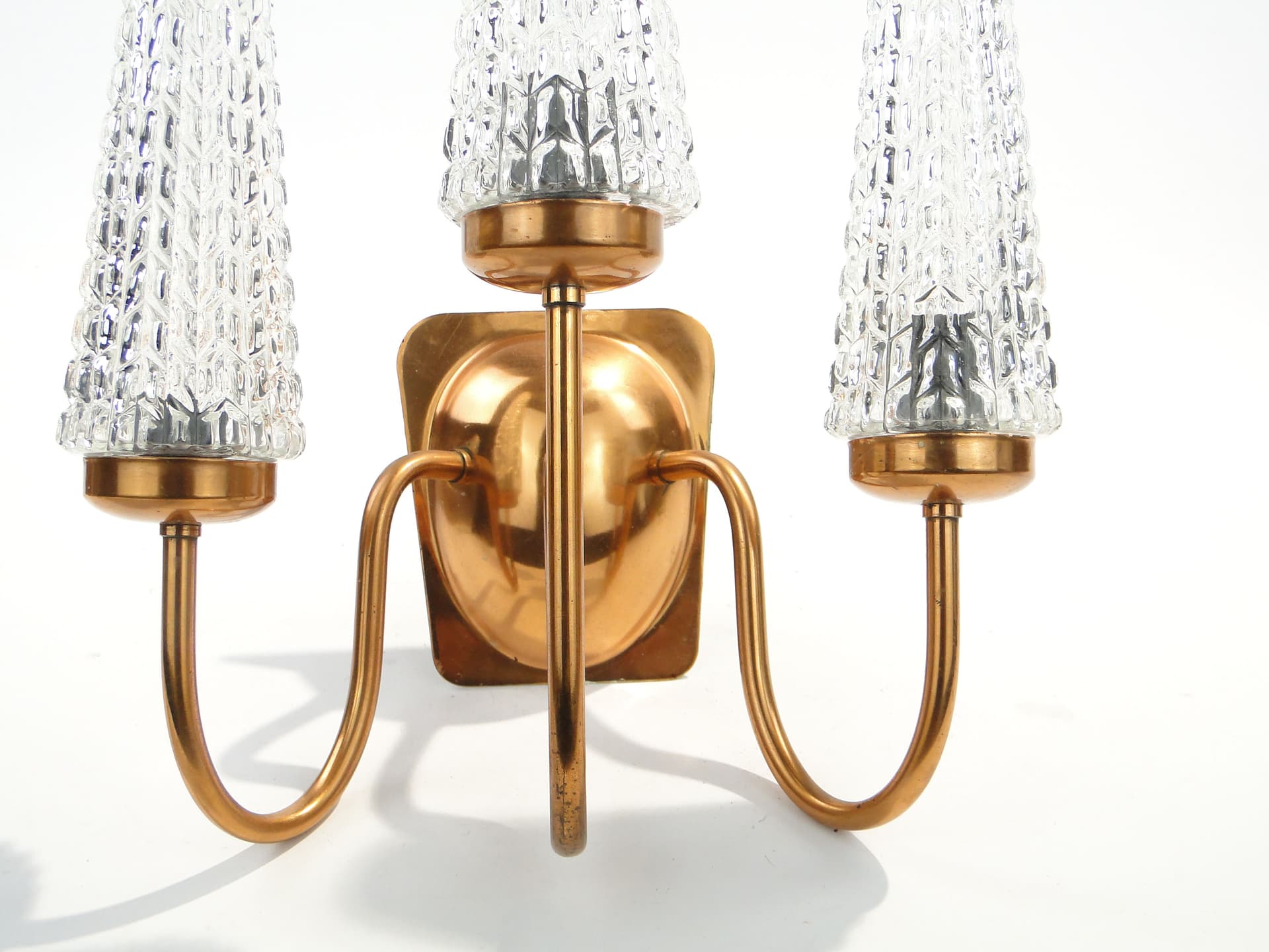 Kinkiet trójramienny, miedź, szkło, Polska, lata 70. - 1356