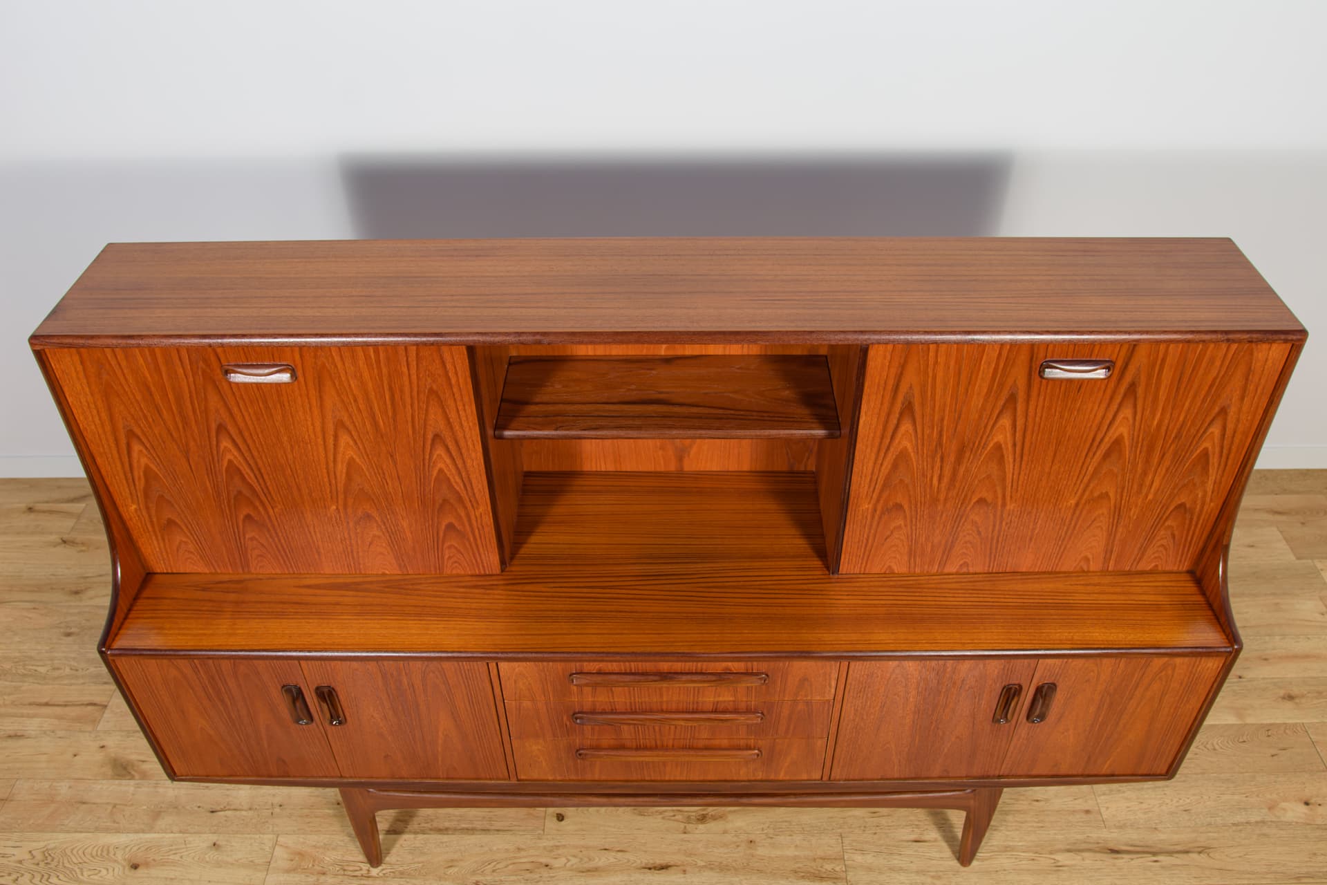 Cabinet, light brown teak, by V. Wilkins, G-Plan, United Kingdom, 1960s. - 196481