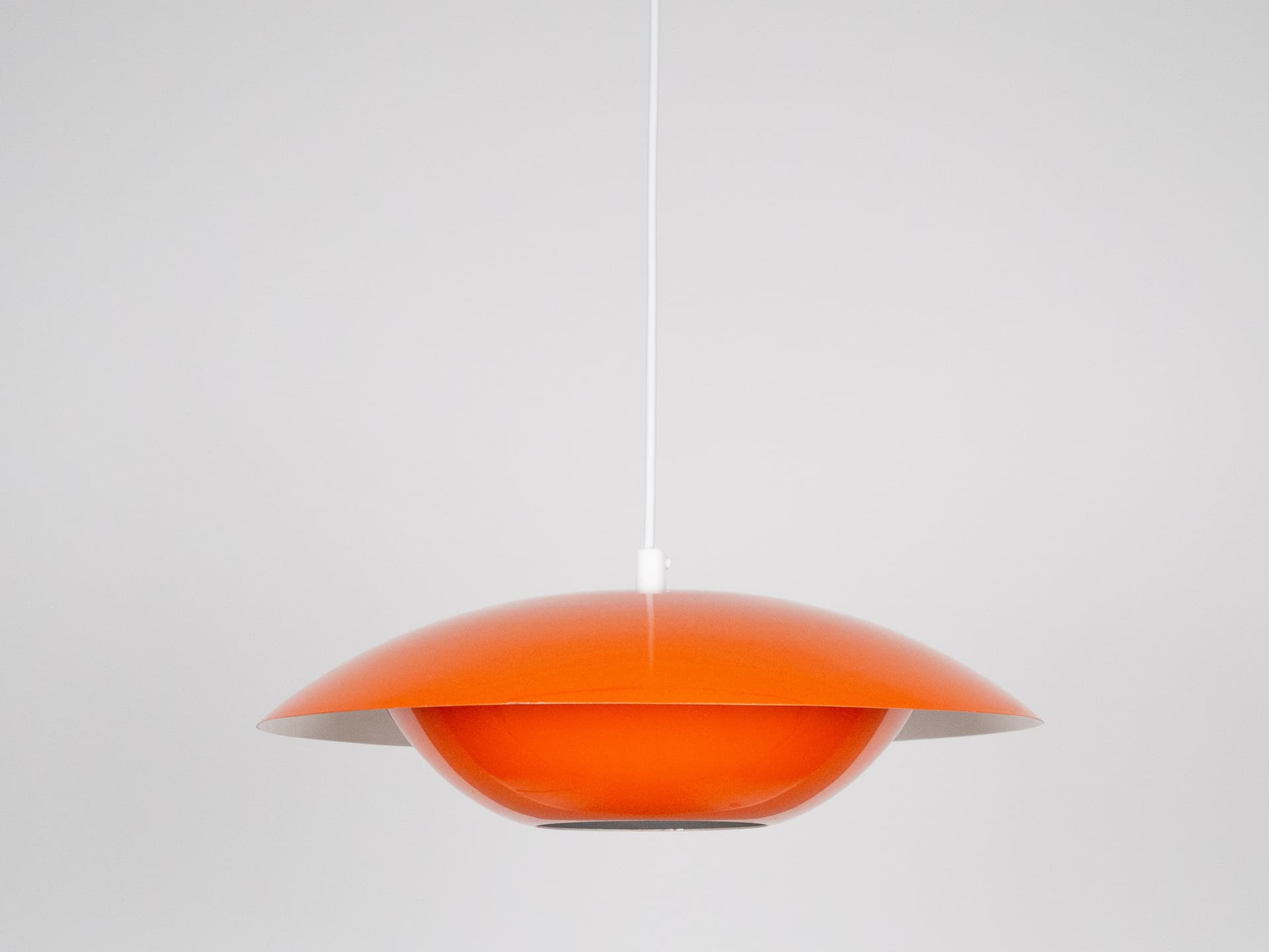 Lampa wisząca Jutlandia, space age, pomarańczowy, metal, proj. J. Høi, Holmegaard, Dania, lata 70. - 196592