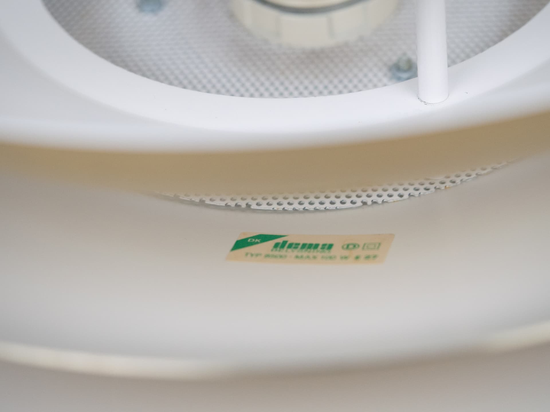 Lampa wisząca Barcelona, złoty metal, proj. B. Karlby, Lyfa, Dania, lata 70. - 196713