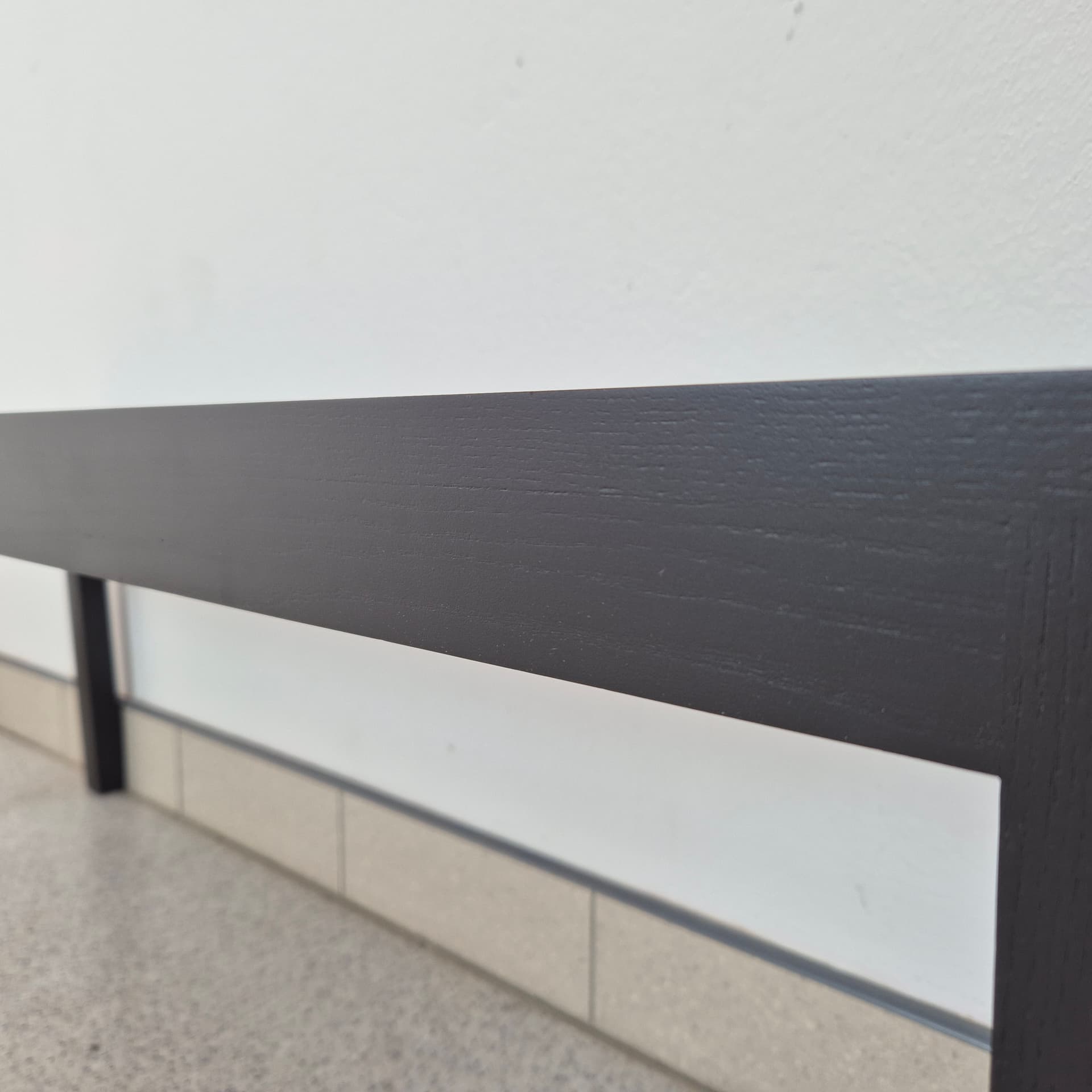 Ławka Silent, jesion czarny, proj. Big-Game, dla Valerie Objects, Belgia, XXI w. - 196924