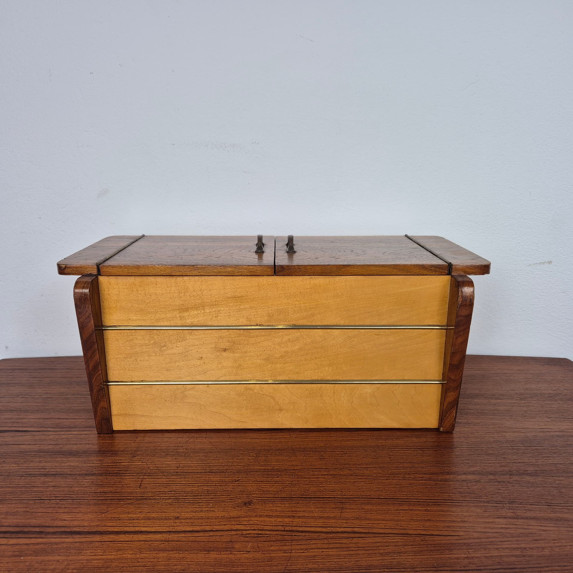 Niciak, orzech jasny i ciemny, Niemcy, lata 70. - 197004