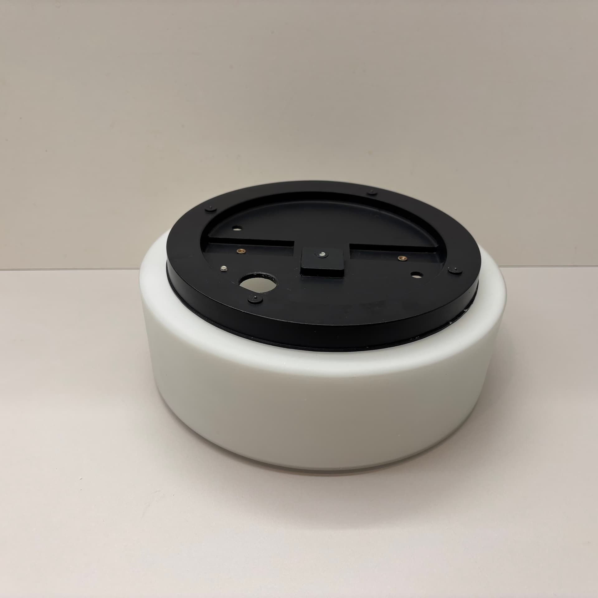 Plafon Bauhaus, szkło białe, Niemcy, lata 70. - 197242