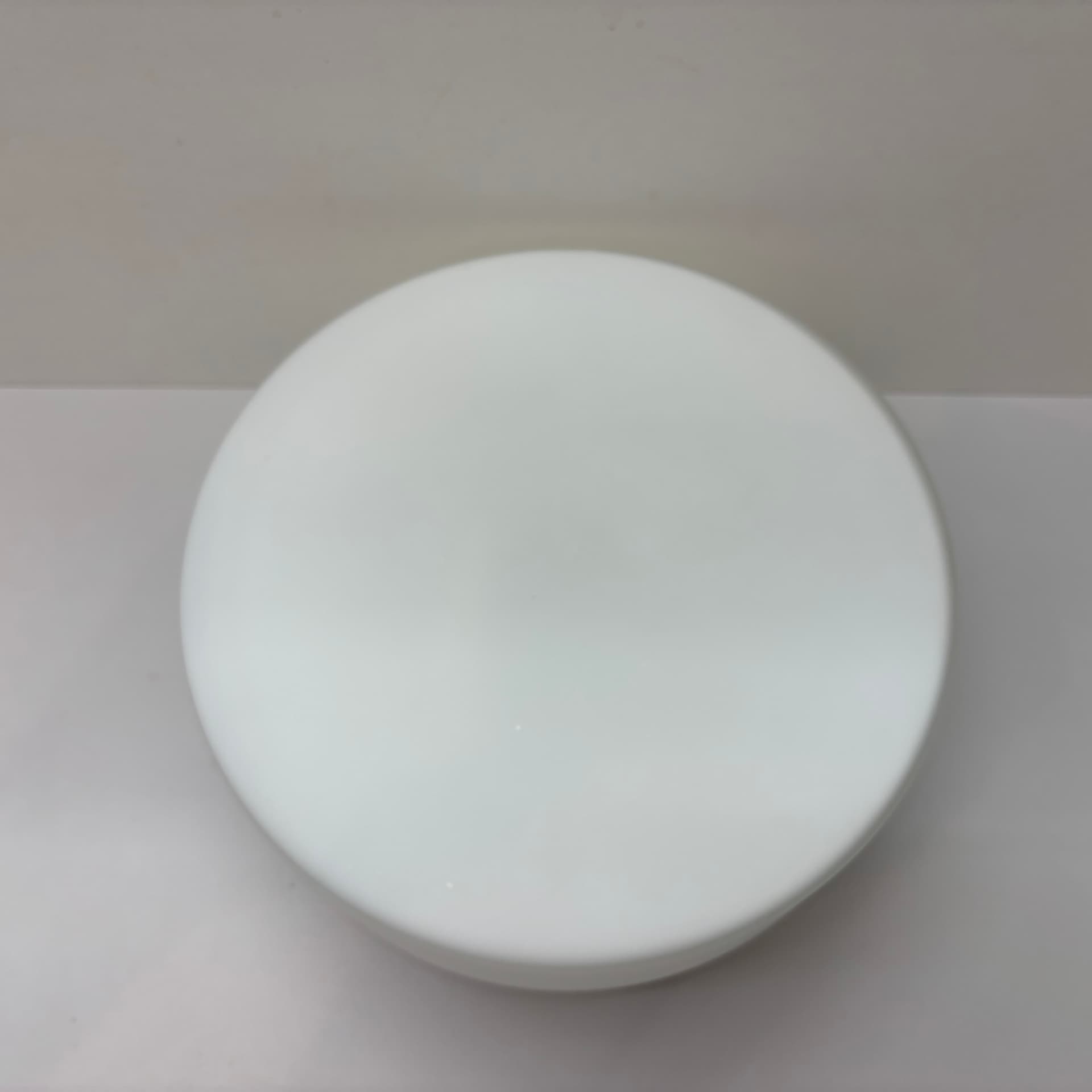 Plafon Bauhaus, szkło białe, Niemcy, lata 70. - 197243