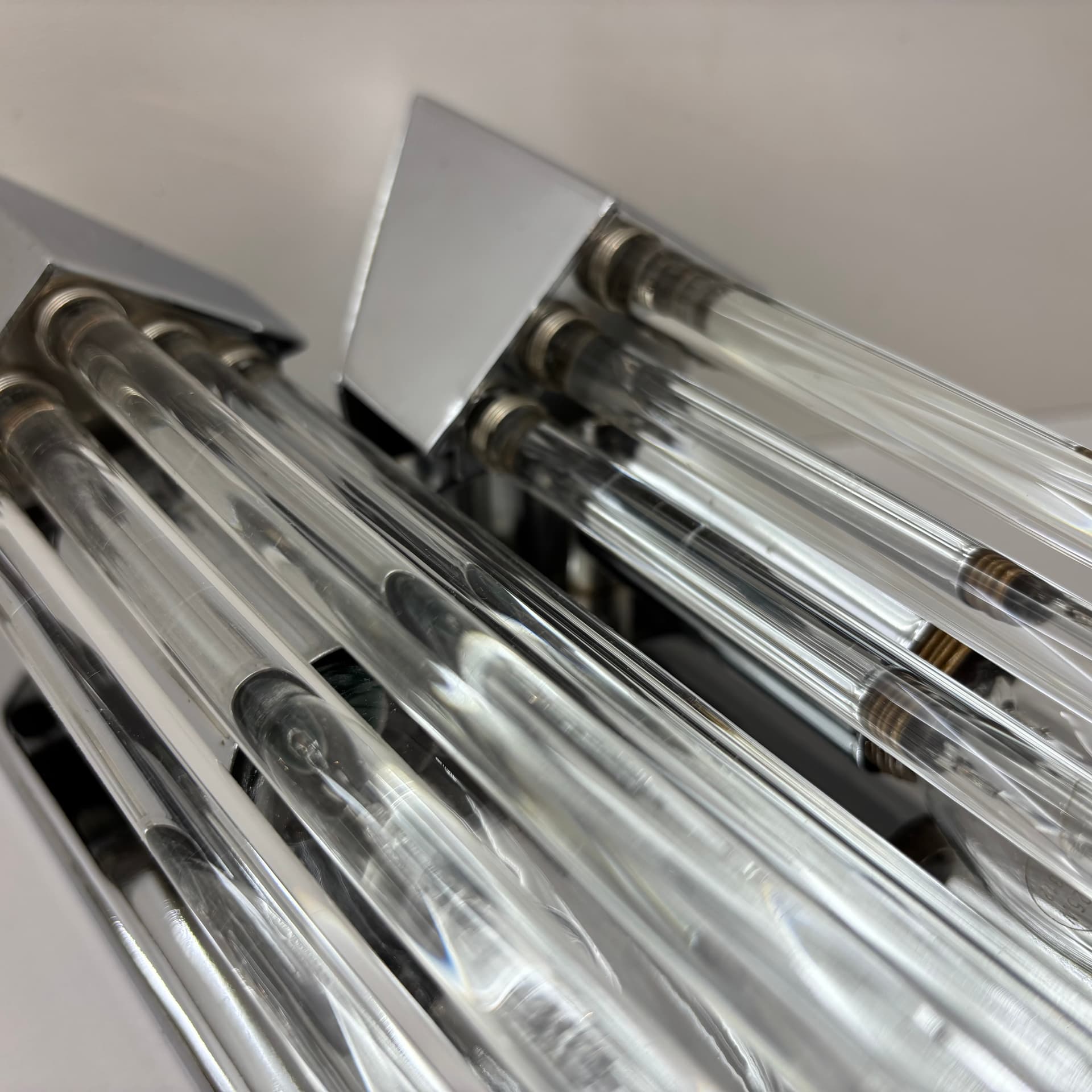 Para kinkietów, chromowana stal srebrna, szkło przezroczyste, Włochy, lata 80. - 197254