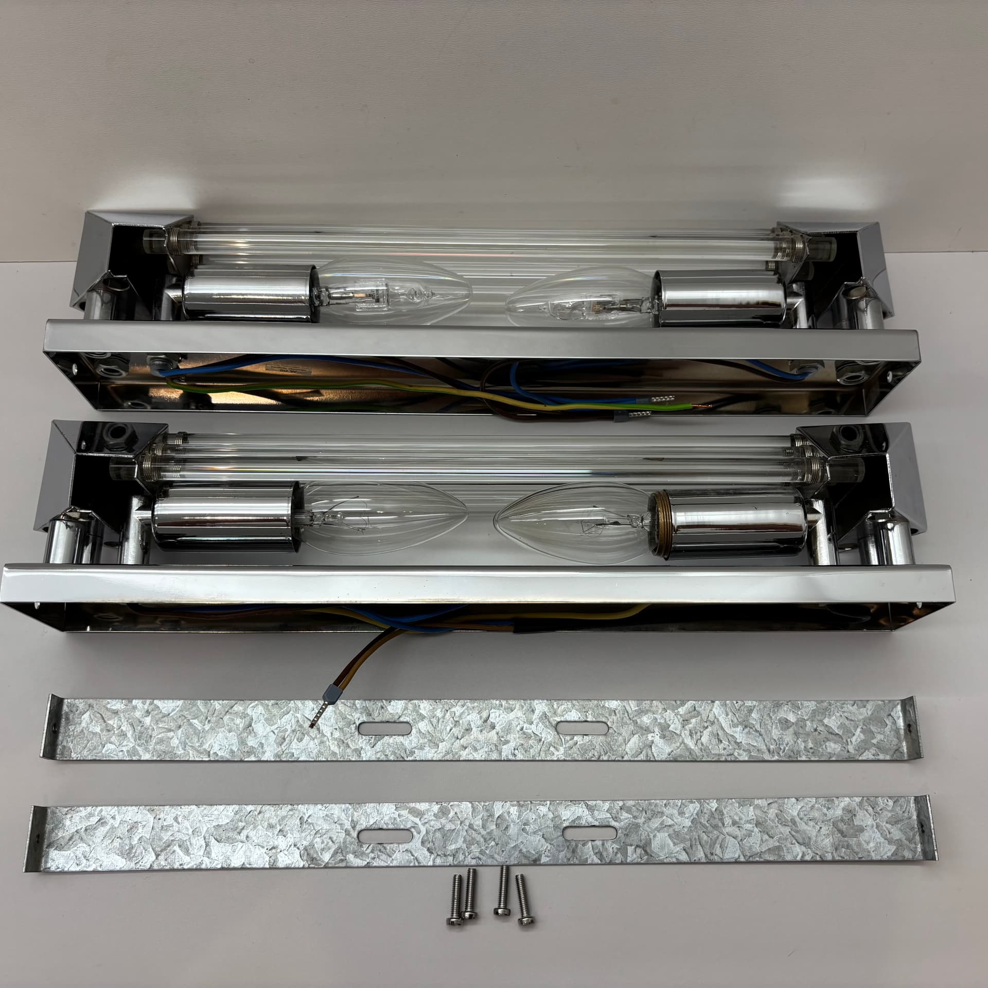 Para kinkietów, chromowana stal srebrna, szkło przezroczyste, Włochy, lata 80. - 197262