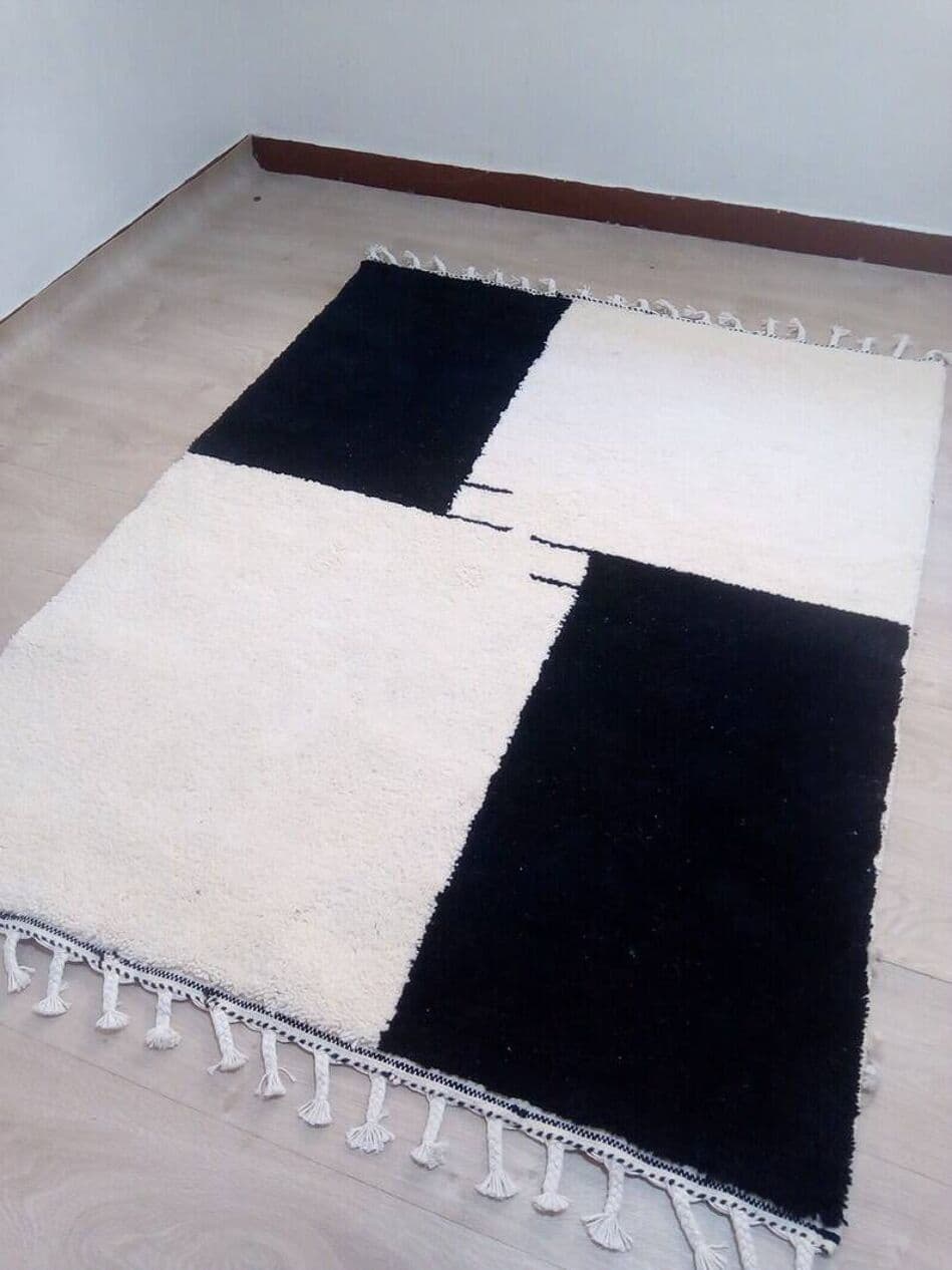 Handwoven rug 150x250 cm, wool, white, black, Morocco - 197402