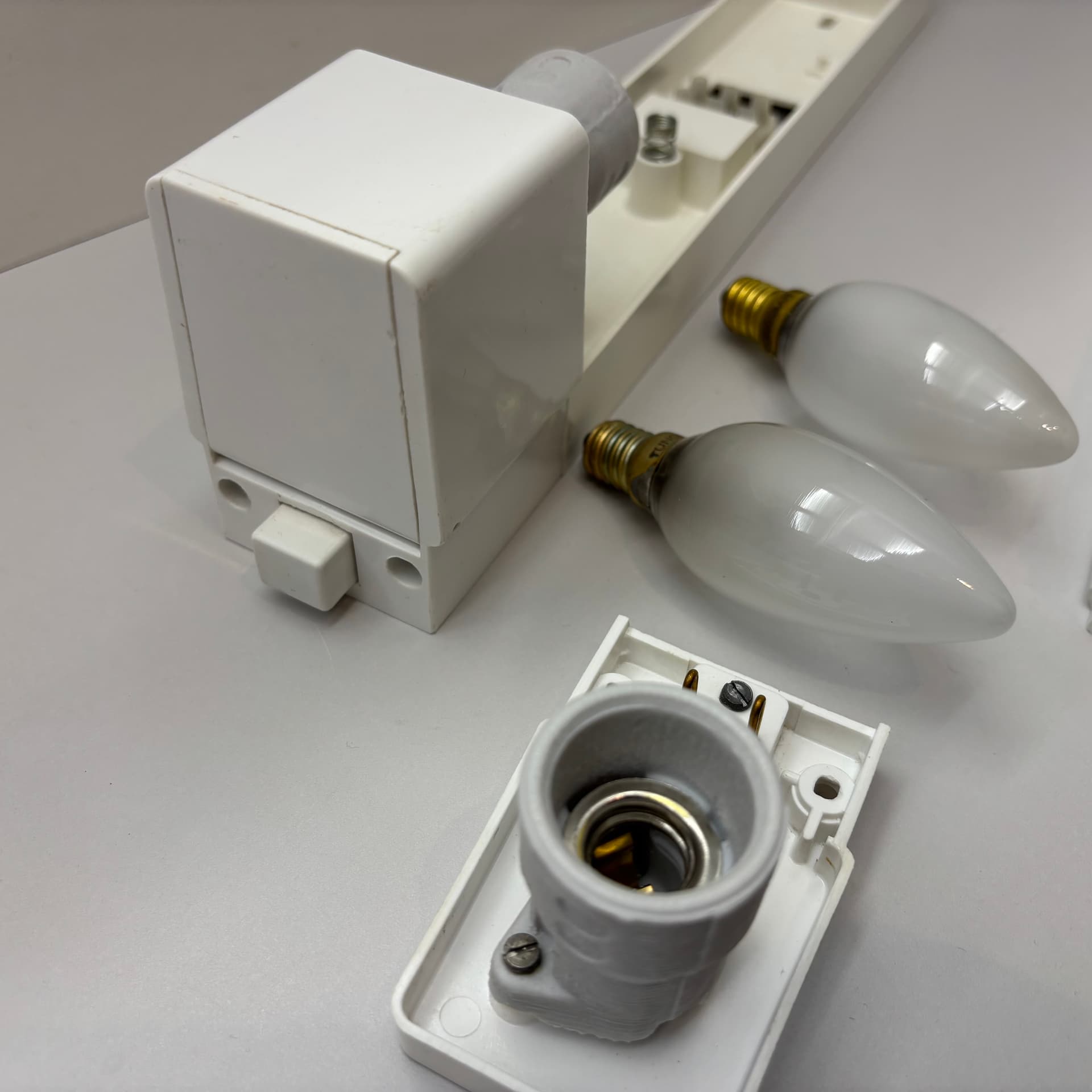 Kinkiet, beżowy, bakelit, Niemcy, lata 70. - 197359