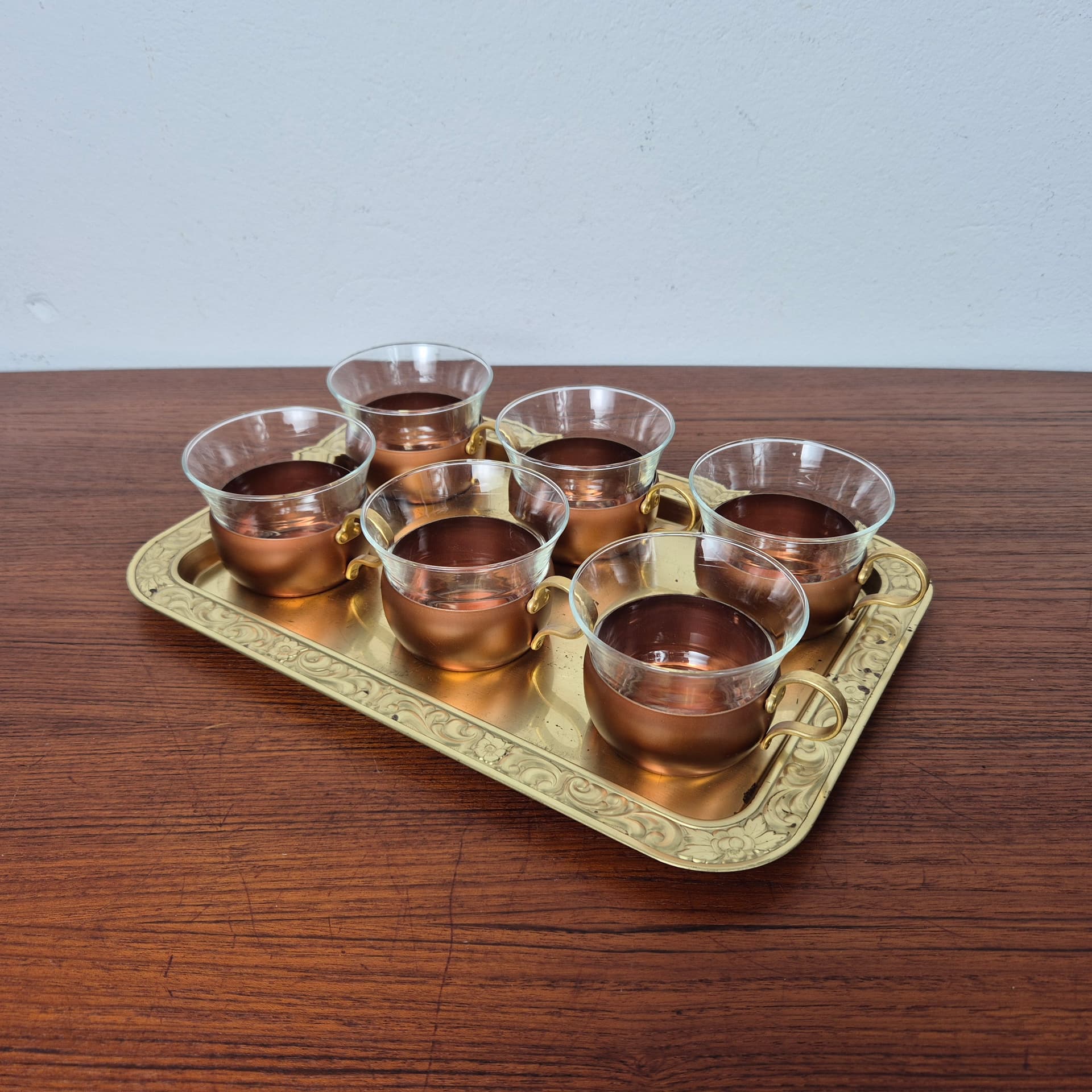 Komplet szklanek z tacą, szkło transparentne, miedź, mosiądz złoty, Schott & Mainz, Niemcy, lata 70. - 197505