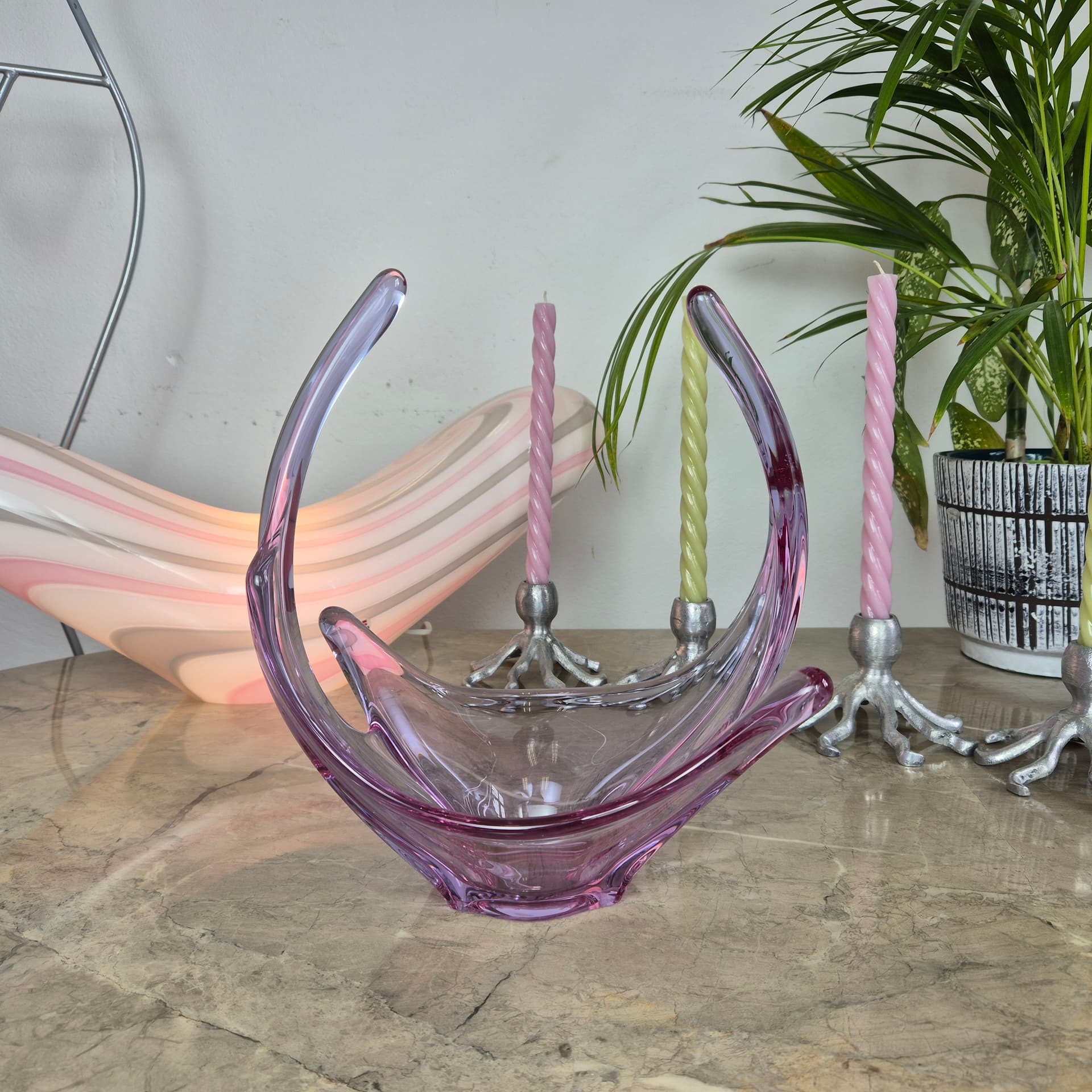 Decorative bowl, violet, glass, Belgium, 1960s. - 197544
