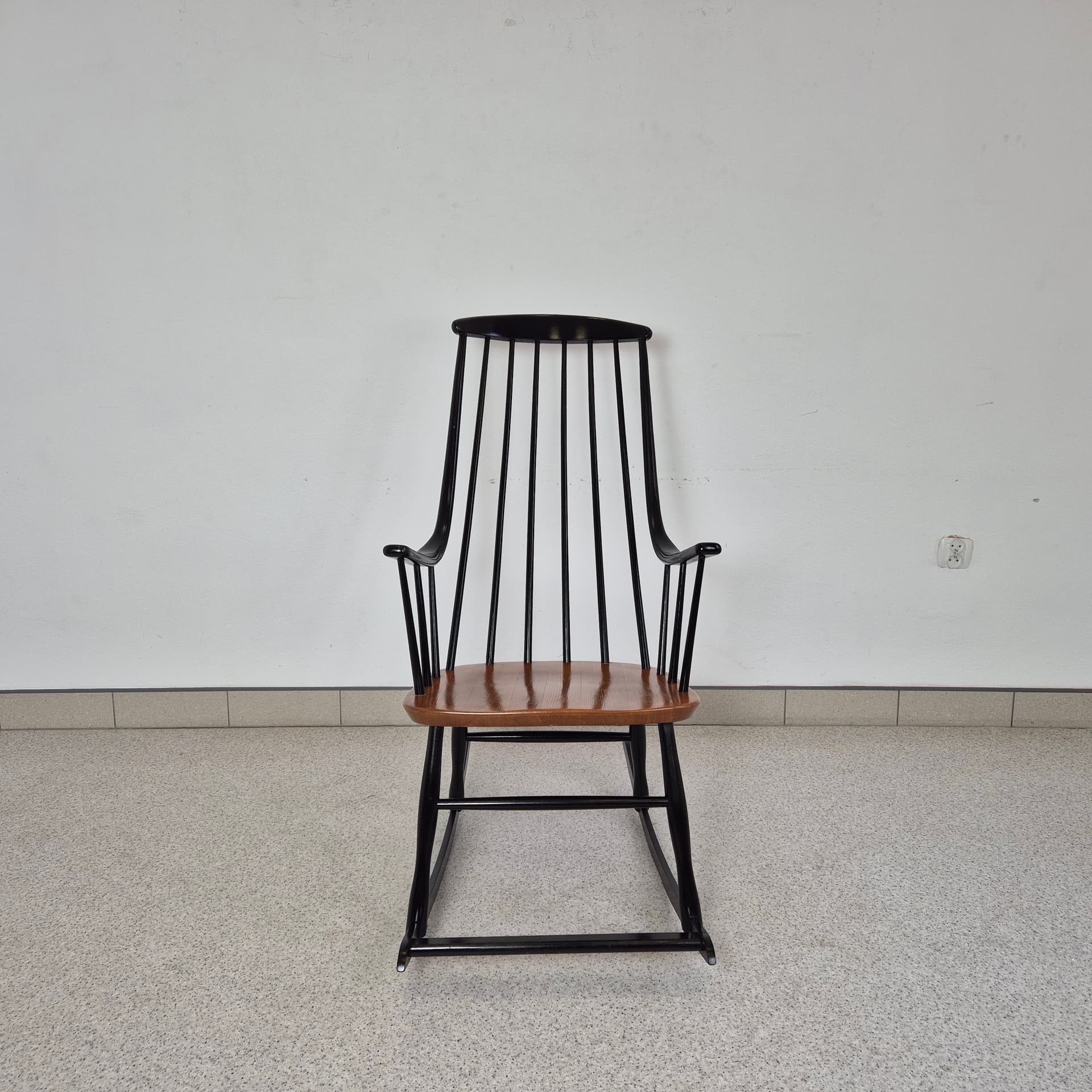 Fotel bujany Grandessa, drewno czarny, proj. L. Larsson, Szwecja, lata 60. - 197646