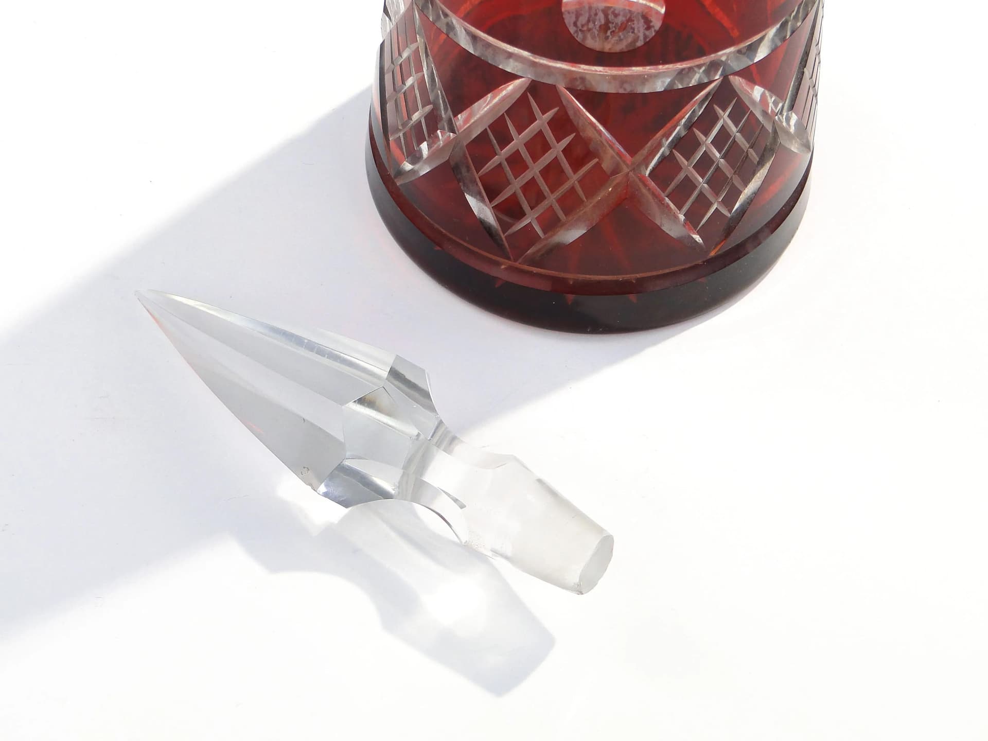 Decanter Art Deco, ruby glass, Czechoslovakia, 1930s - 13802