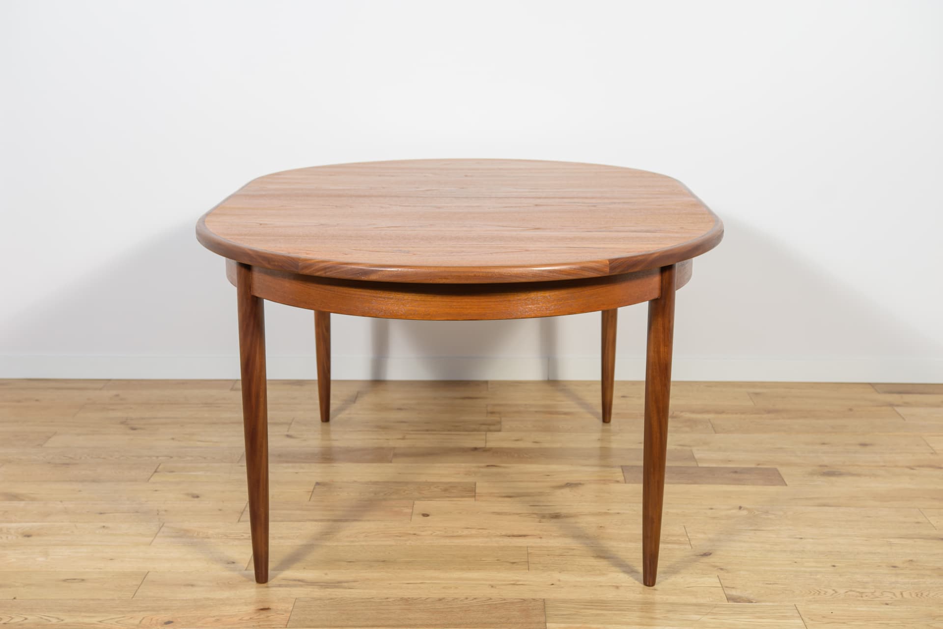 Oval Extendable Table, light brown teak, G-Plan, United Kingdom, 1960s. - 198066